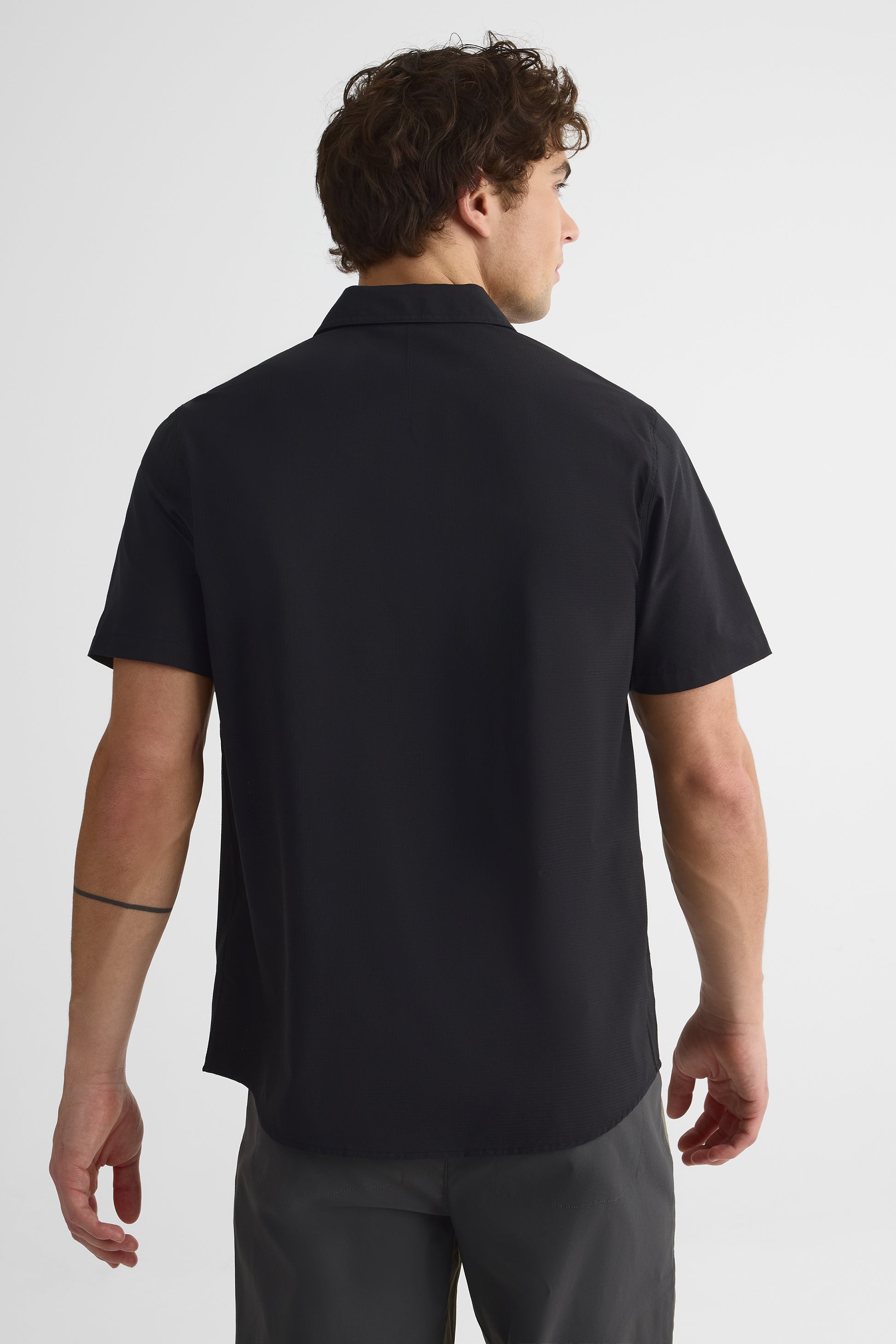 Chemise M/courtes avec poche zippée - Homme && NOIR