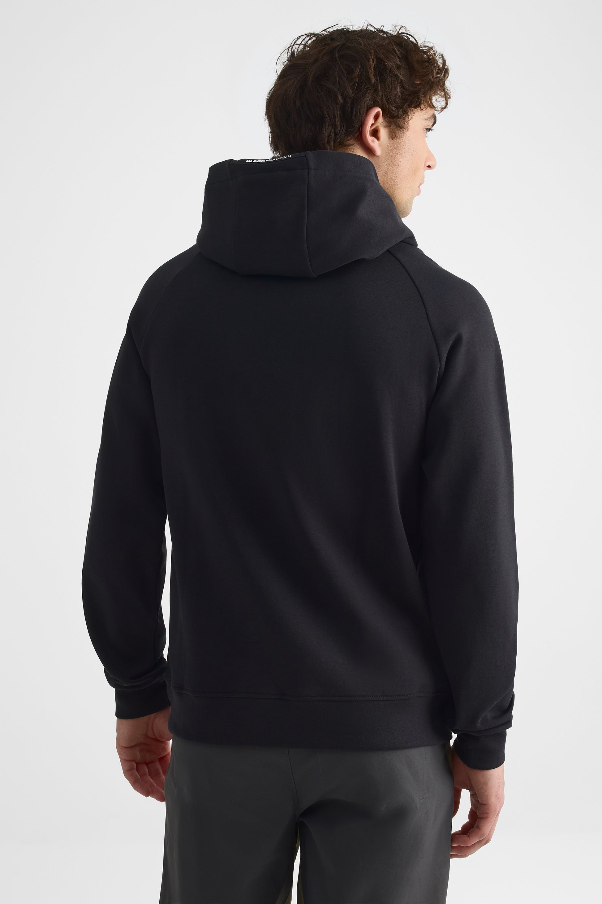 Chandail ouaté à capuchon – Femme && NOIR