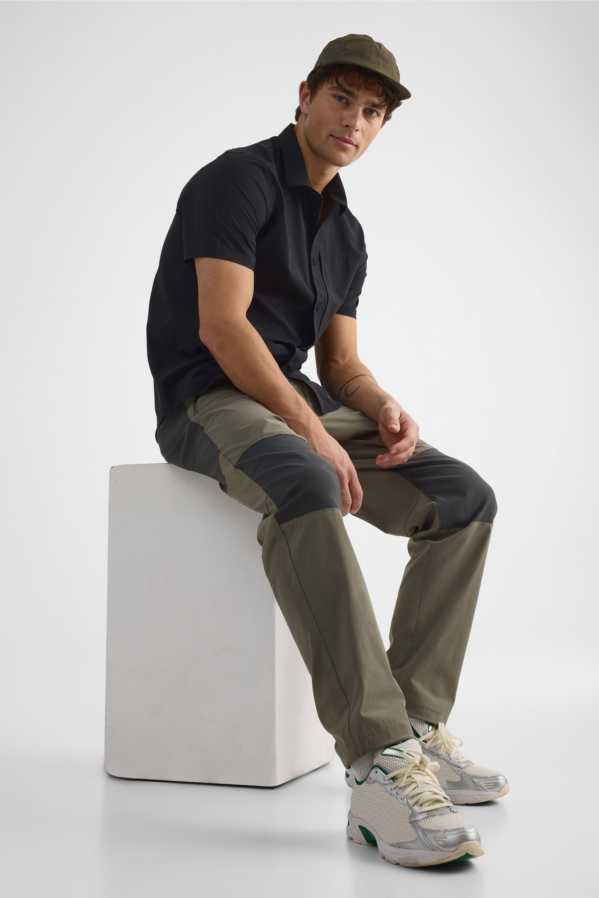 Pantalon patch coupe droite - Homme && KAKI/MULTI