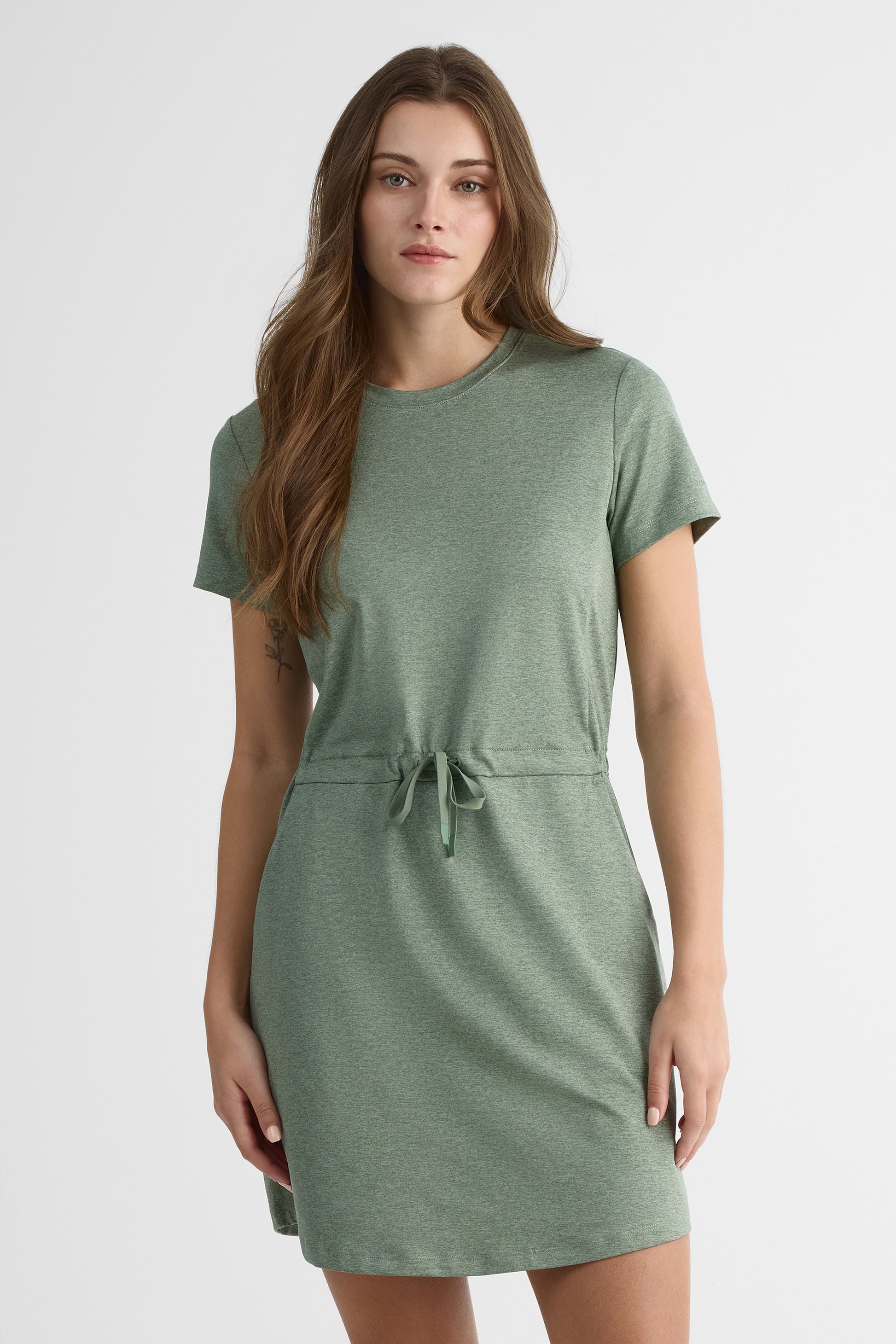Robe M/courtes semi-ajustée avec poches - Femme && KAKI