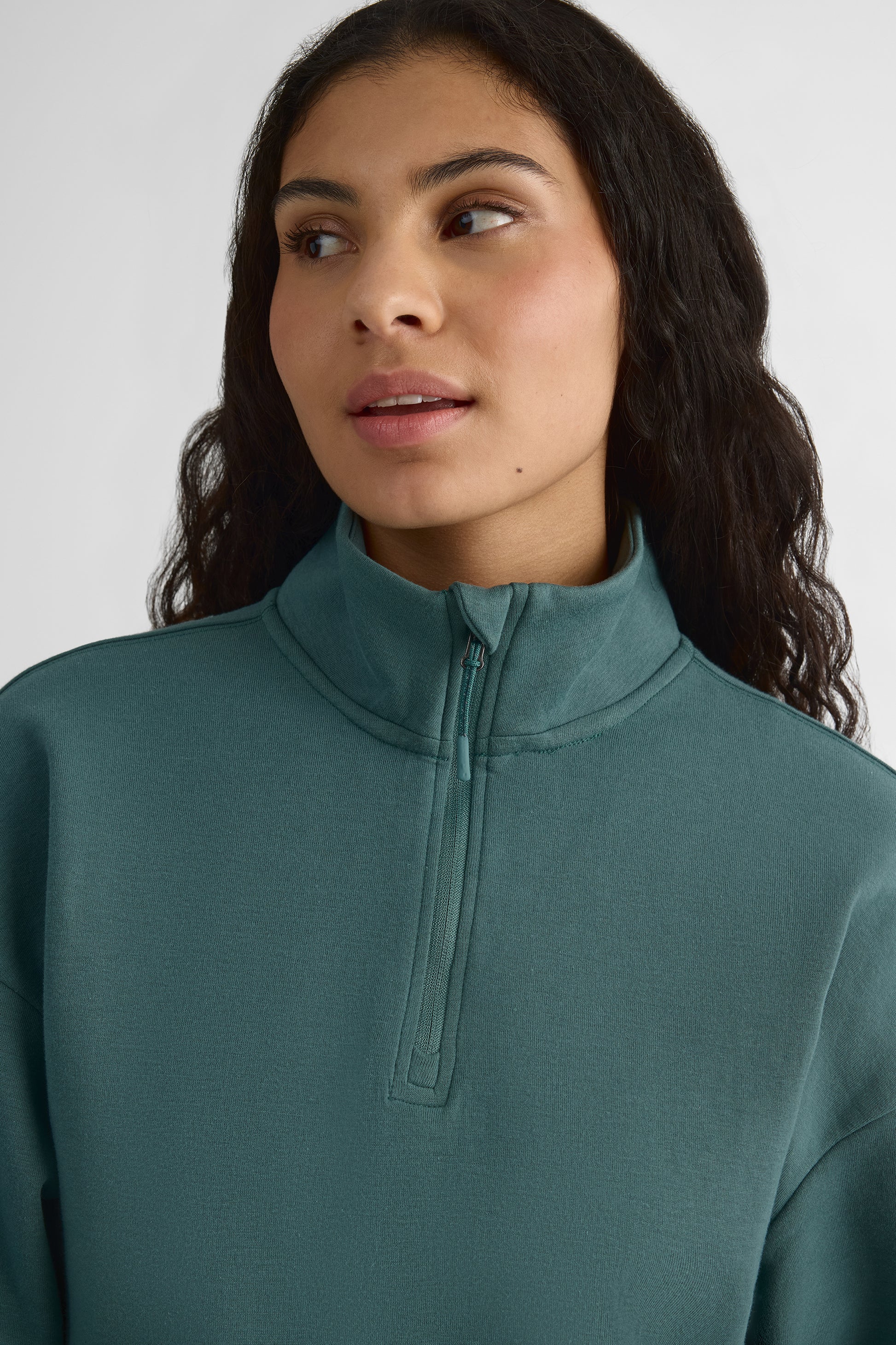 Chandail ouaté à col montant – Femme && SARCELLE