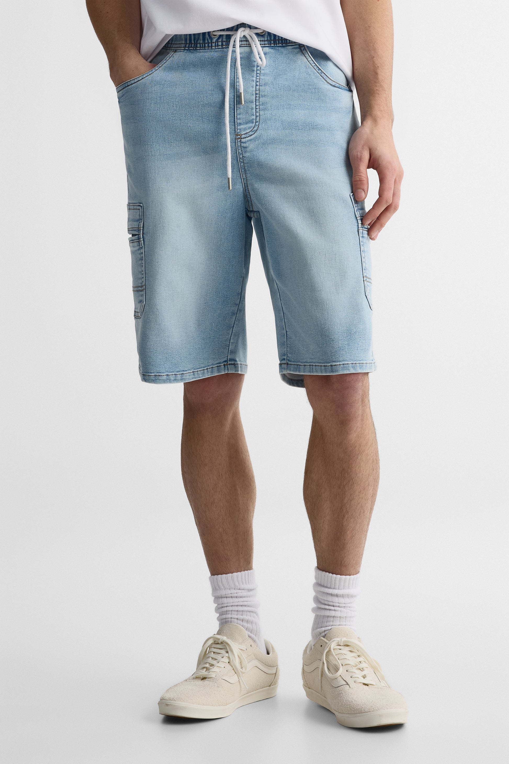 Short denim cargo élastique - Jeune homme && DENIM PALE