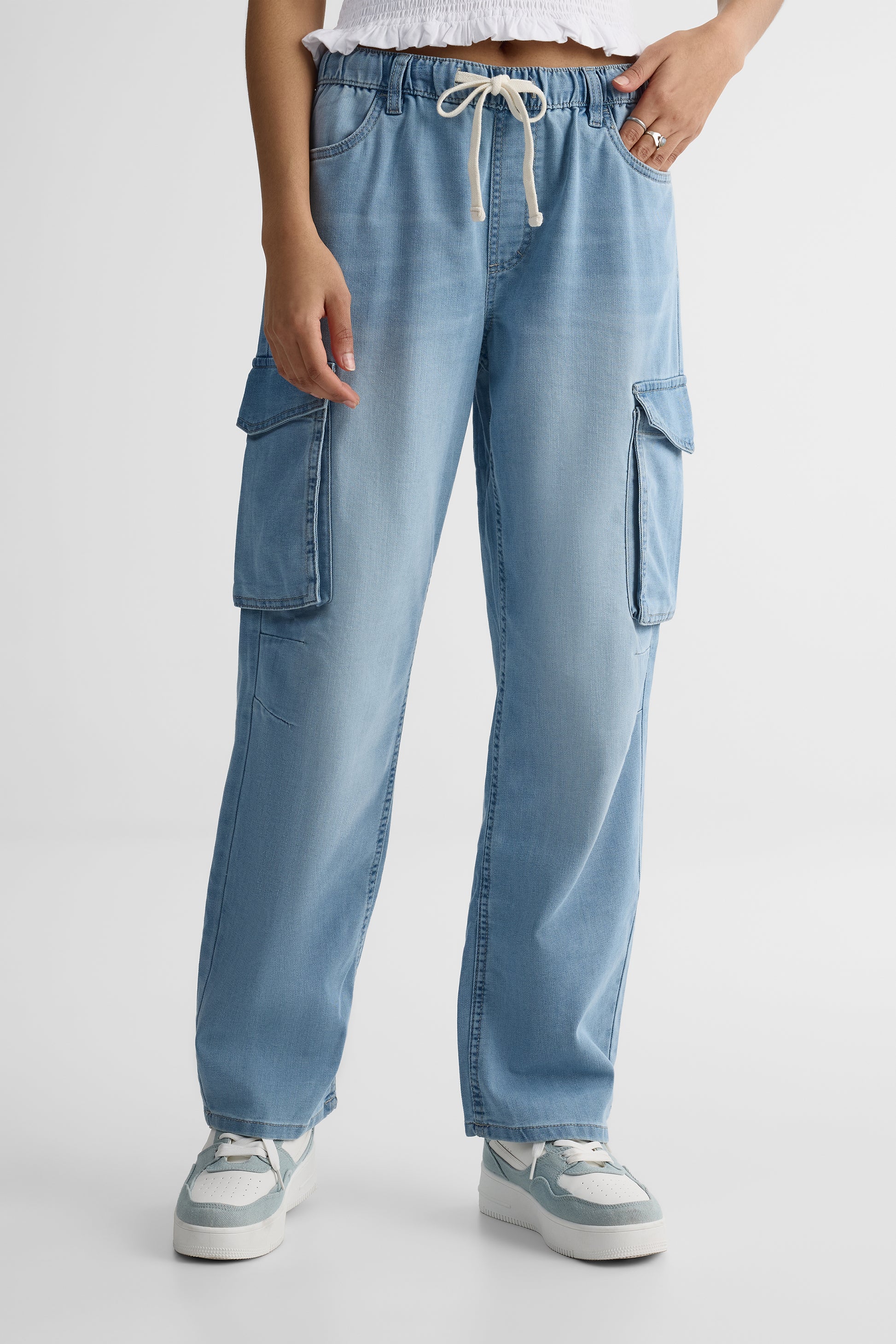 Jeans cargo élastique à la taille – Femme && DENIM PALE
