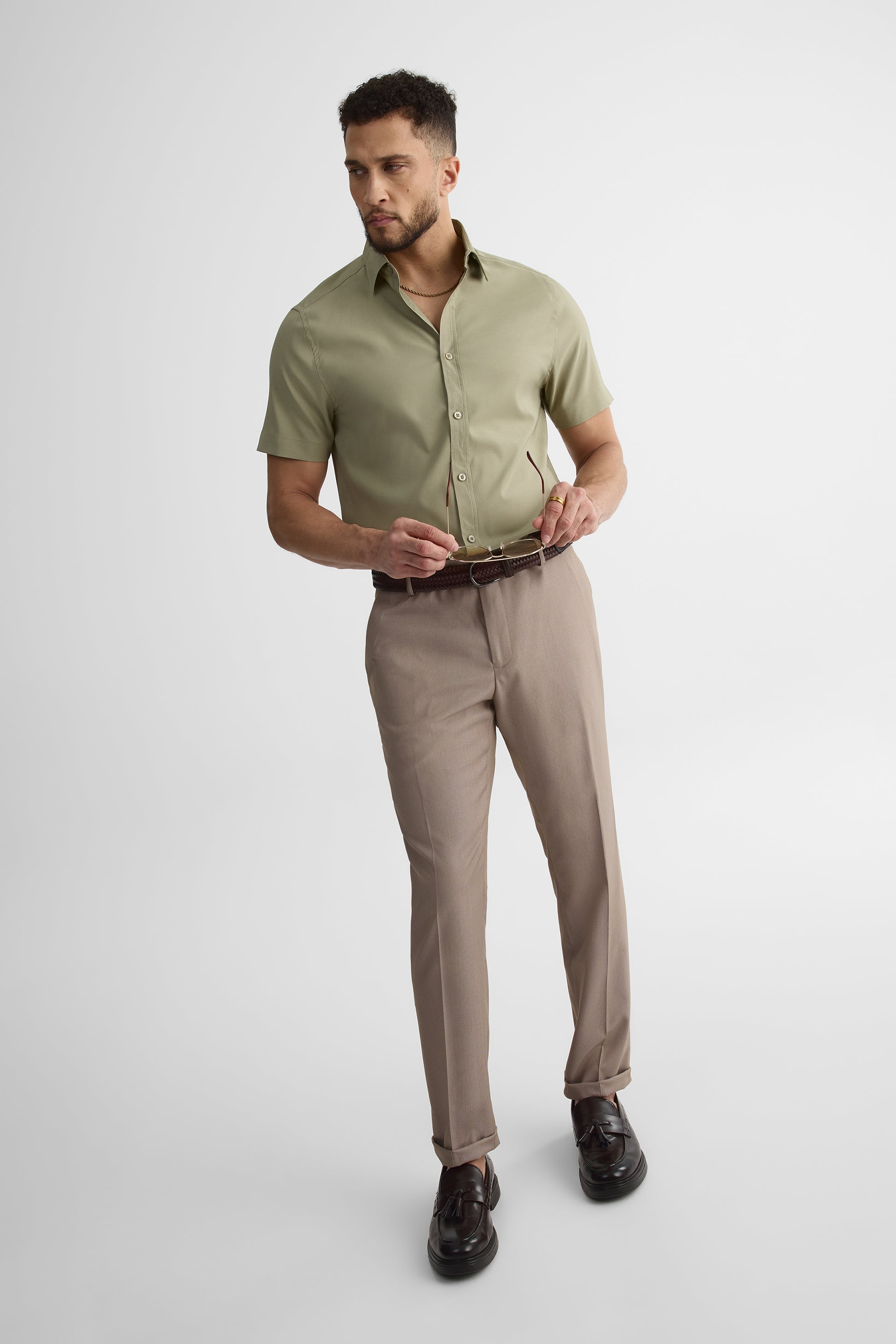 Chemise M/courtes coupe régulière en microfibre - Homme && KAKI