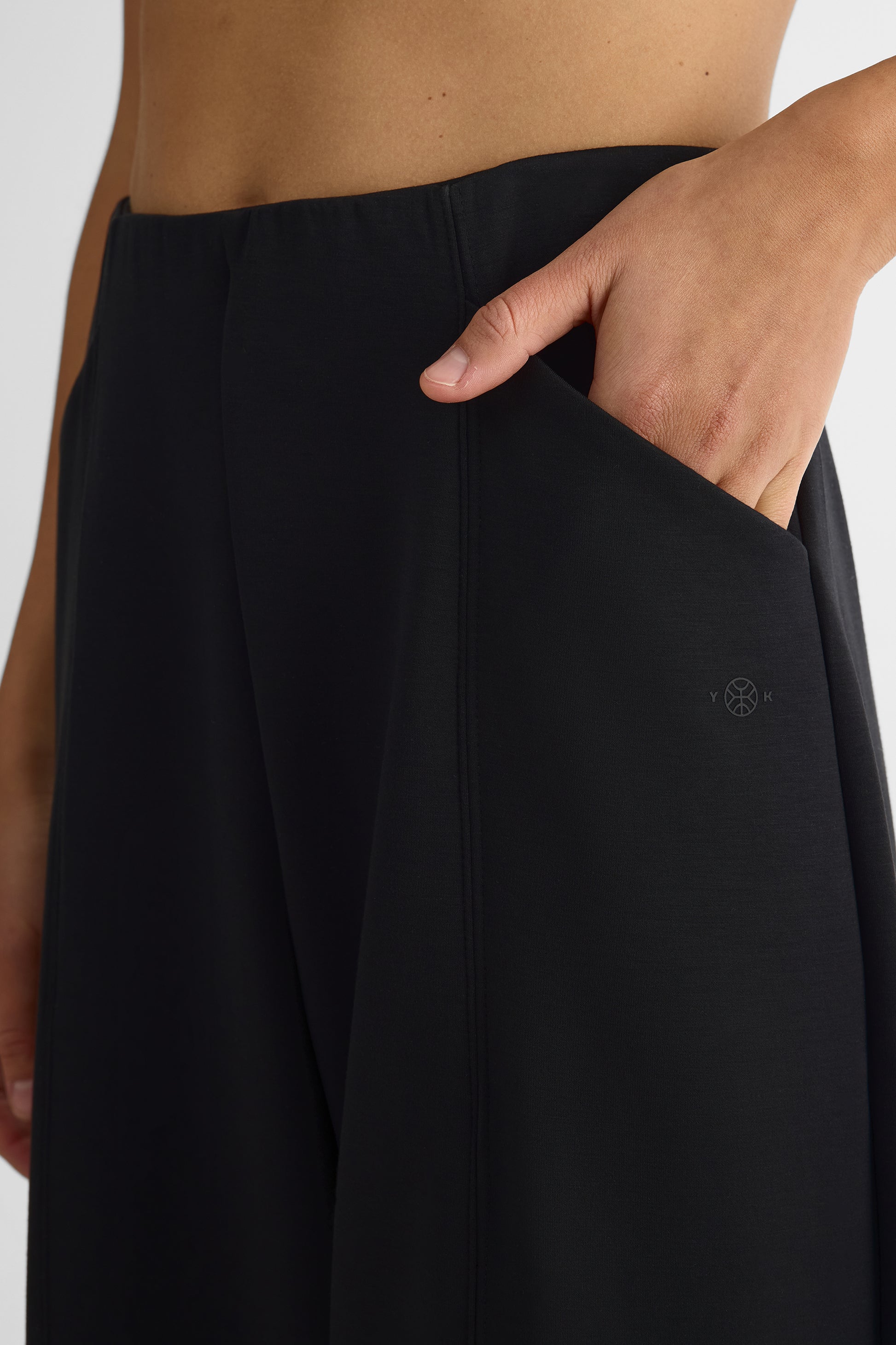 Pantalon jambe large taille haute – Femme && NOIR