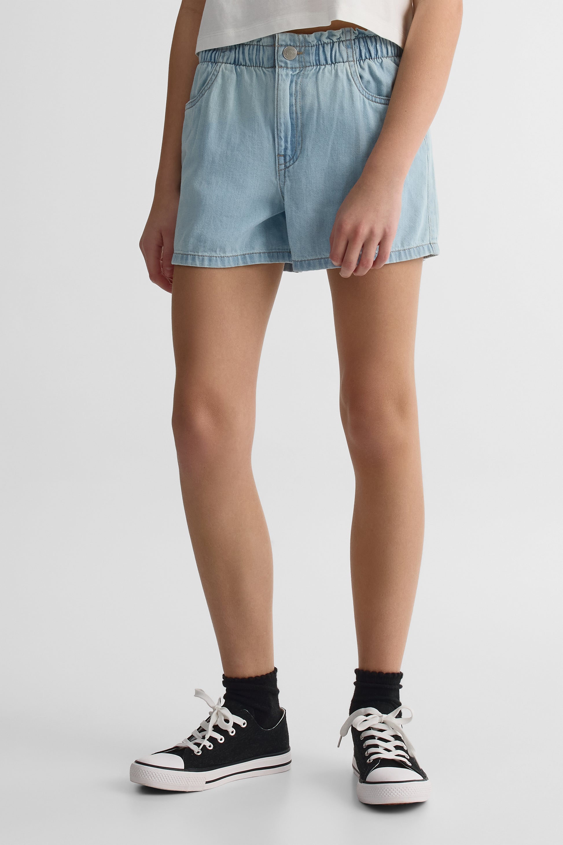 Short court en denim léger – Ado fille && DENIM PALE