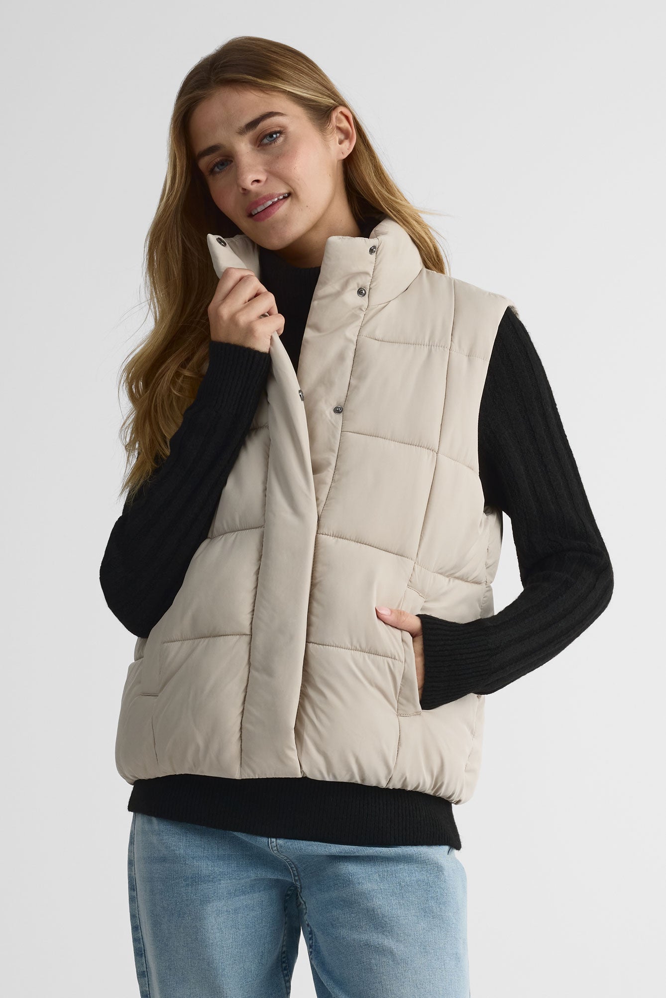 Veste sans manche en taffeta – Femme && BEIGE