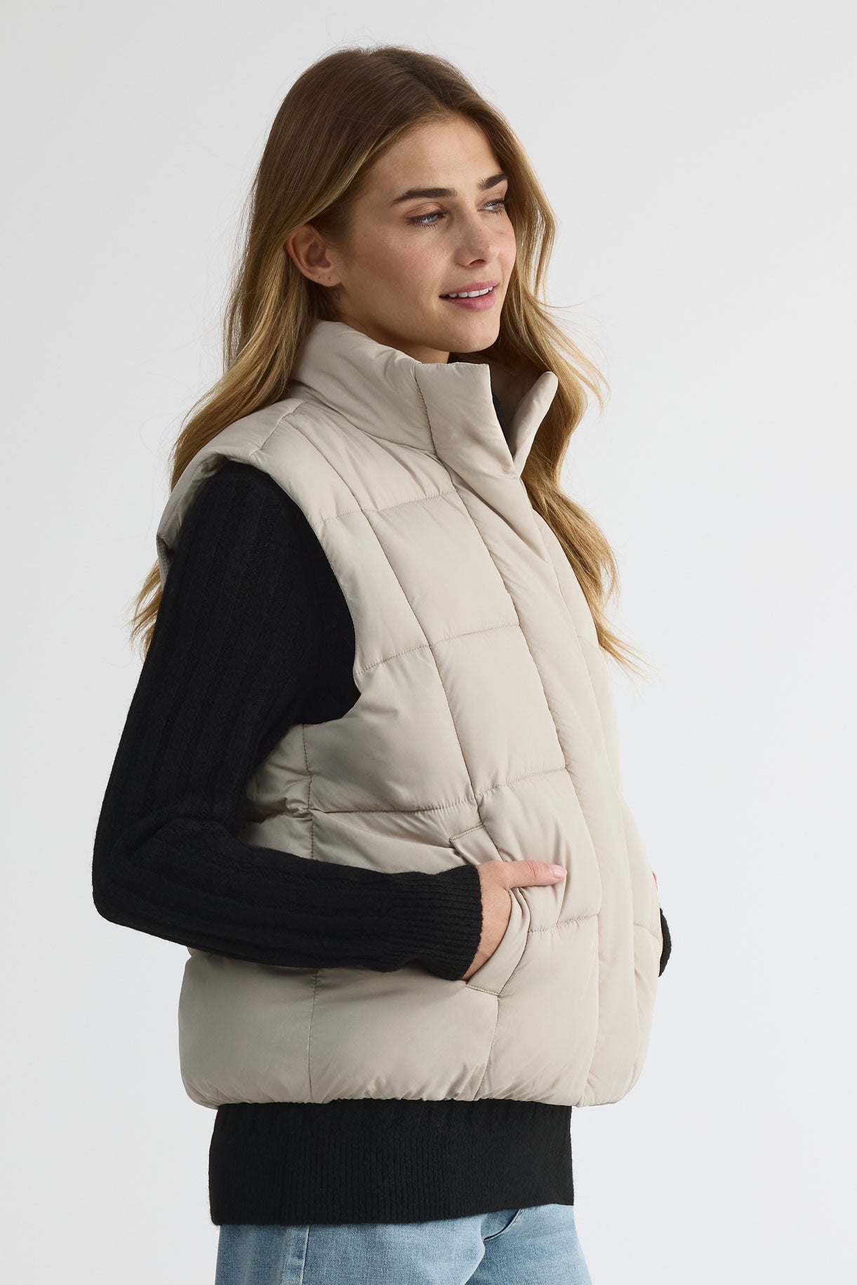 Veste sans manche en taffeta – Femme && BEIGE