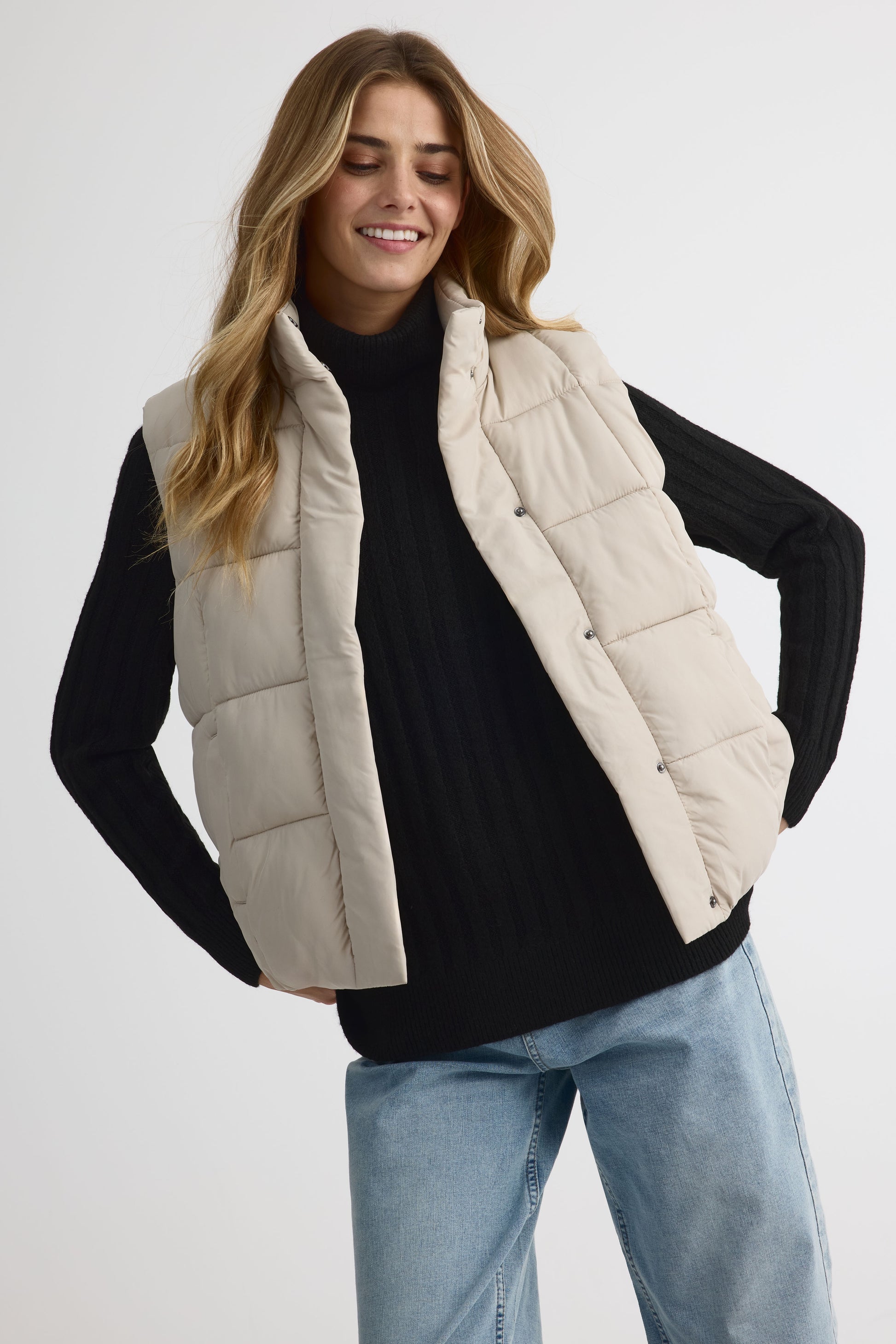 Veste sans manche en taffeta – Femme && BEIGE