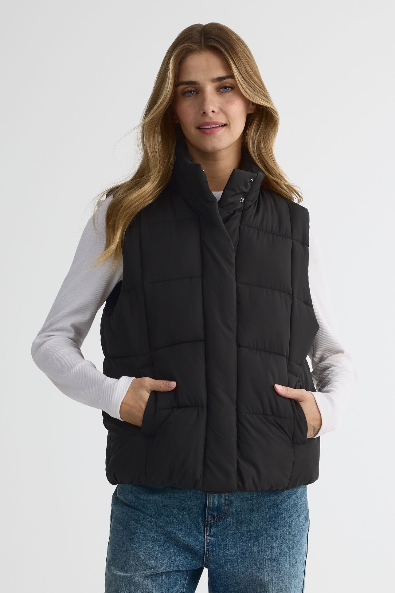 Veste sans manche en taffeta – Femme && NOIR