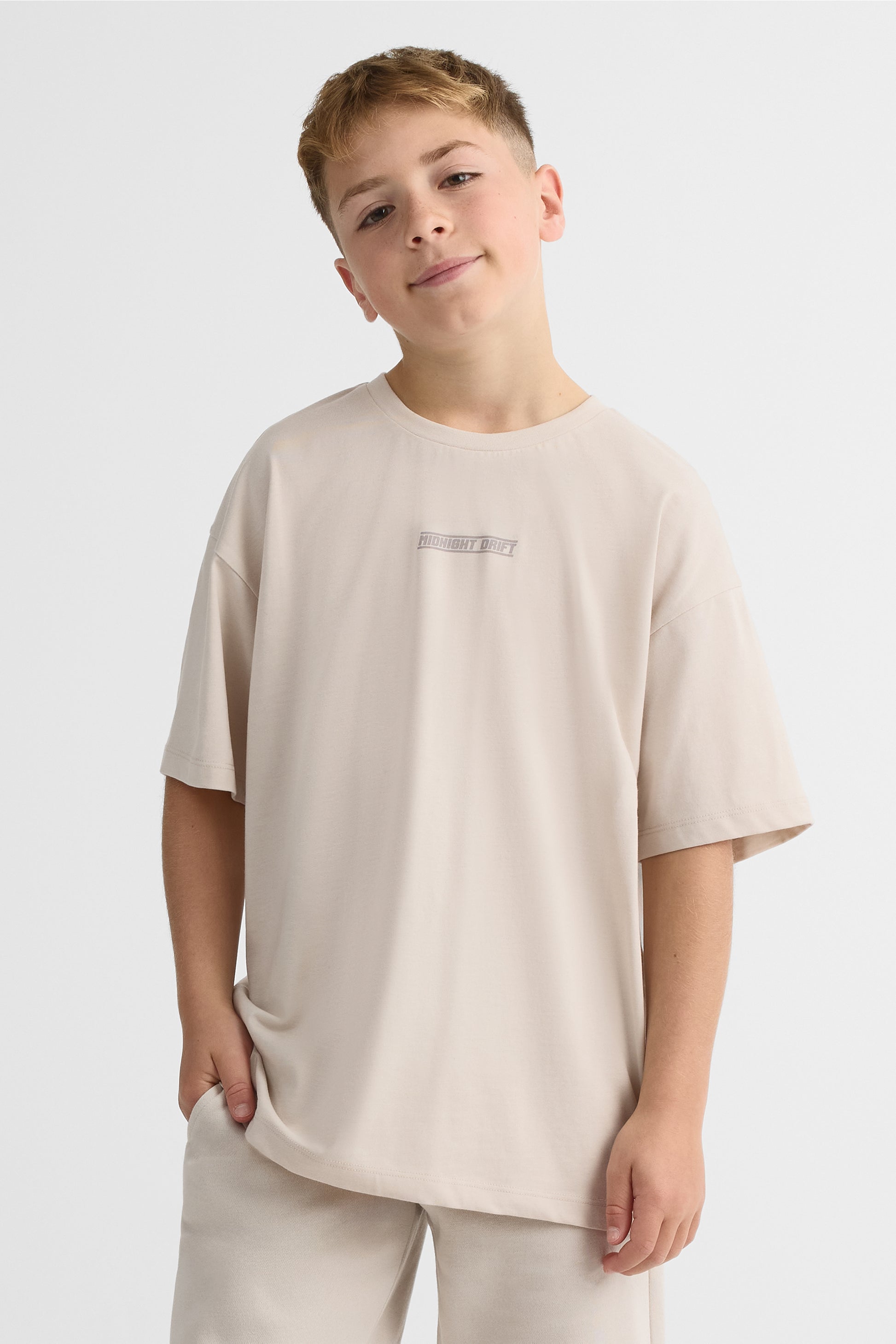 Chandail m/courtes oversize uni – Ado garçon 2/25$ && BEIGE
