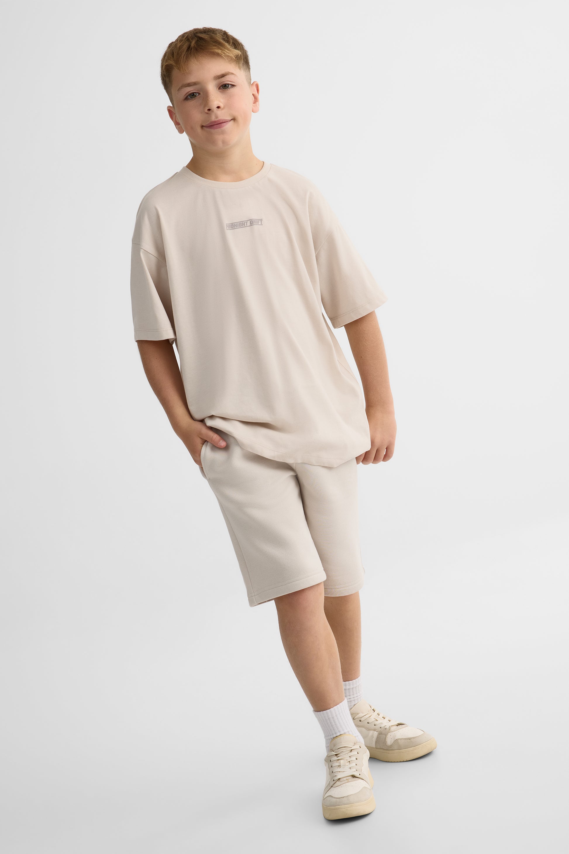 Chandail m/courtes oversize uni – Ado garçon 2/25$ && BEIGE