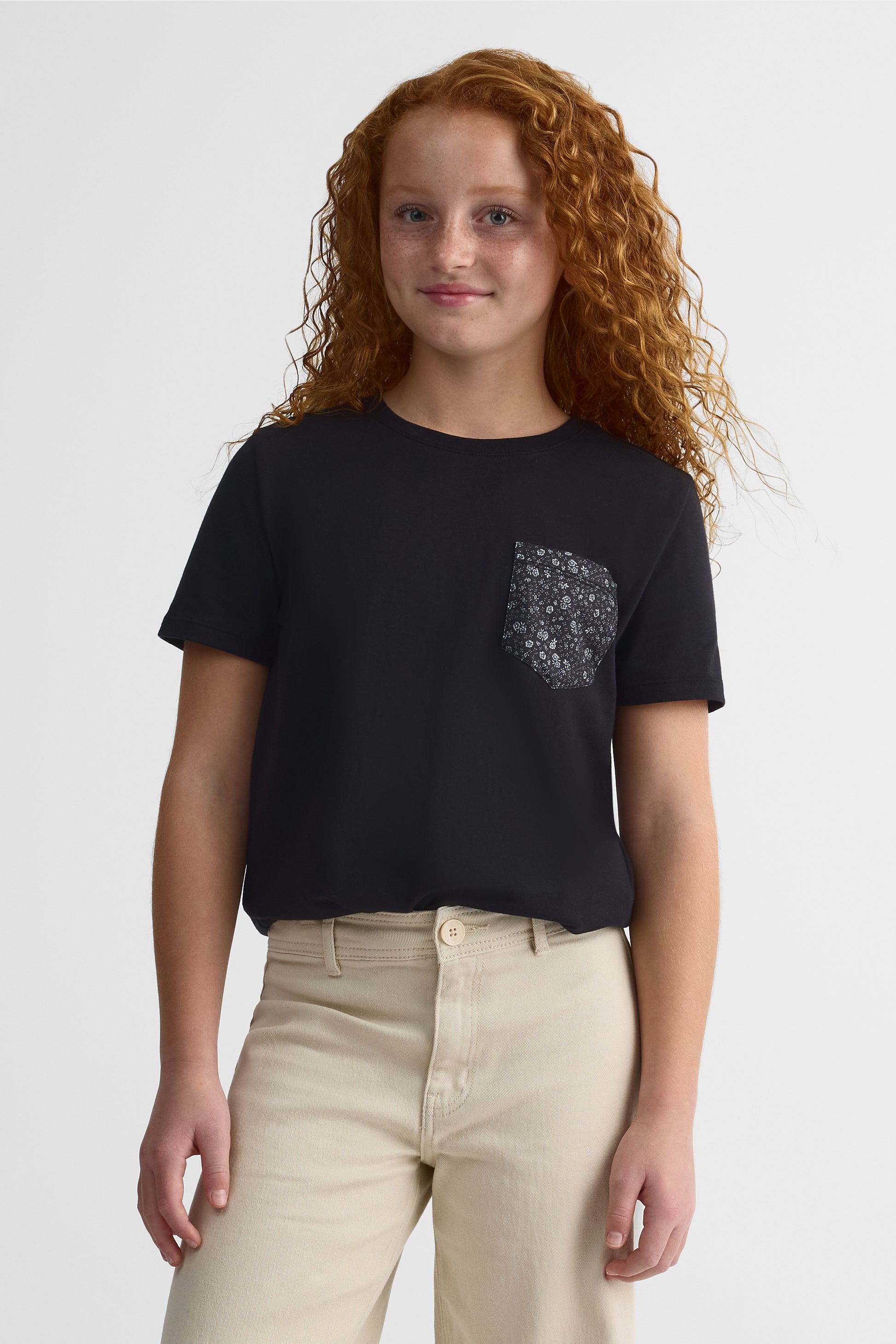 Chandail m/courtes uni avec poche - Ado fille && NOIR