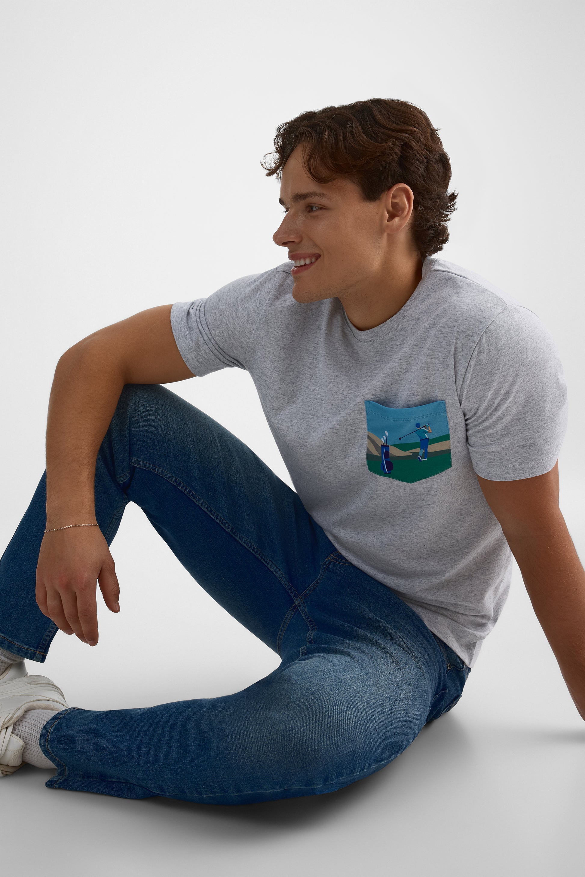 Chandail col rond coupe droite – Homme 2/30$ && GRIS MIXTE