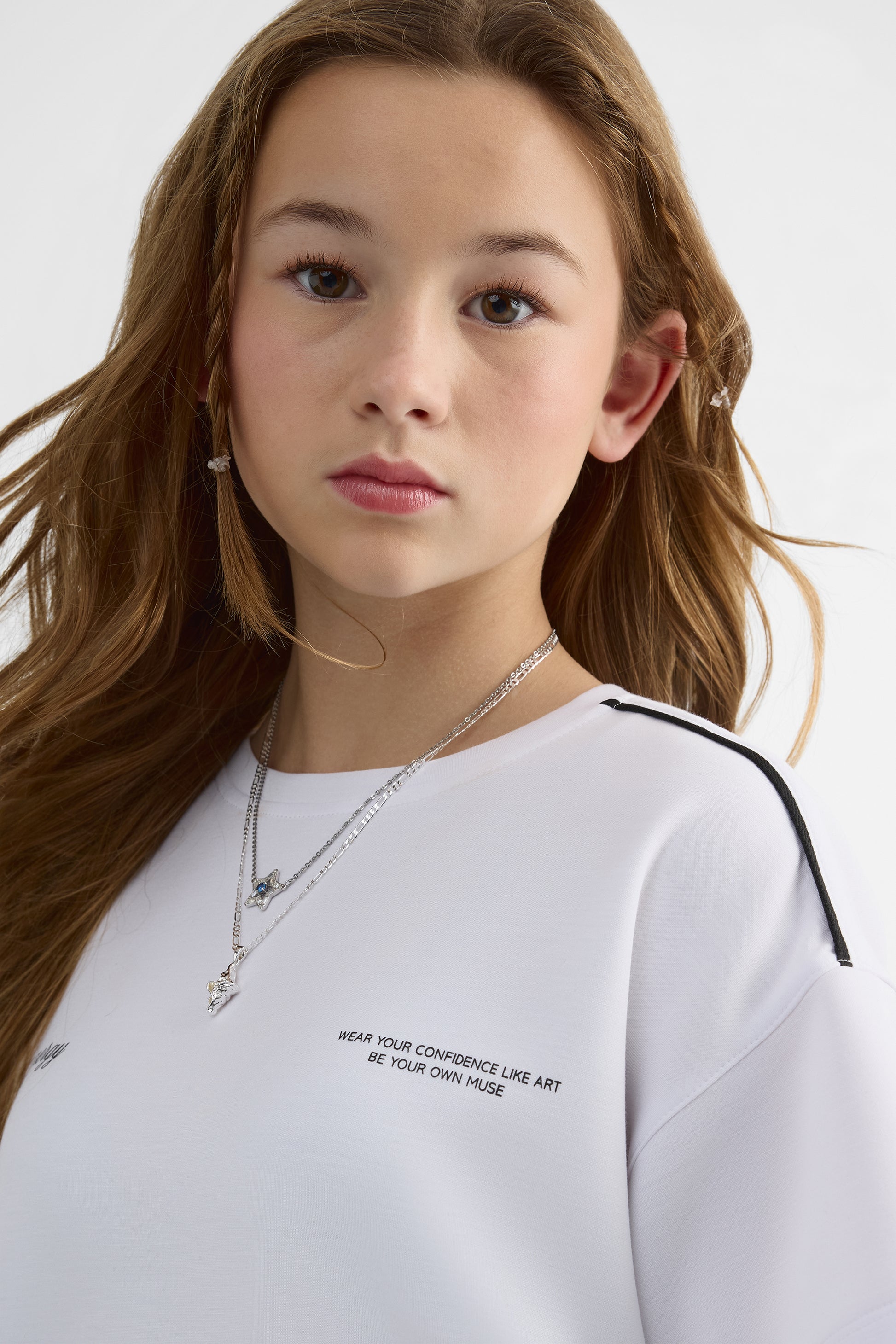 Chandail cropped M/courtes avec imprimé – Ado fille && BLANC
