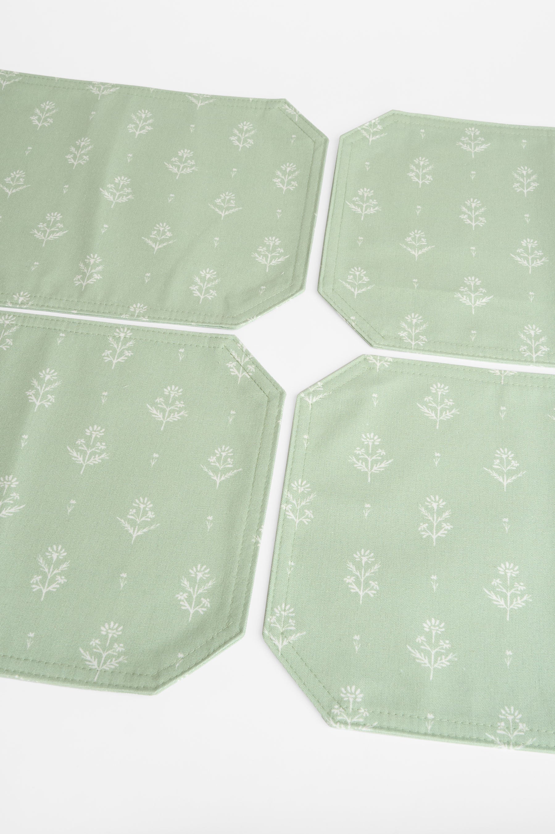 Napperons en faux lin, 4 pièces - Maison && VERT