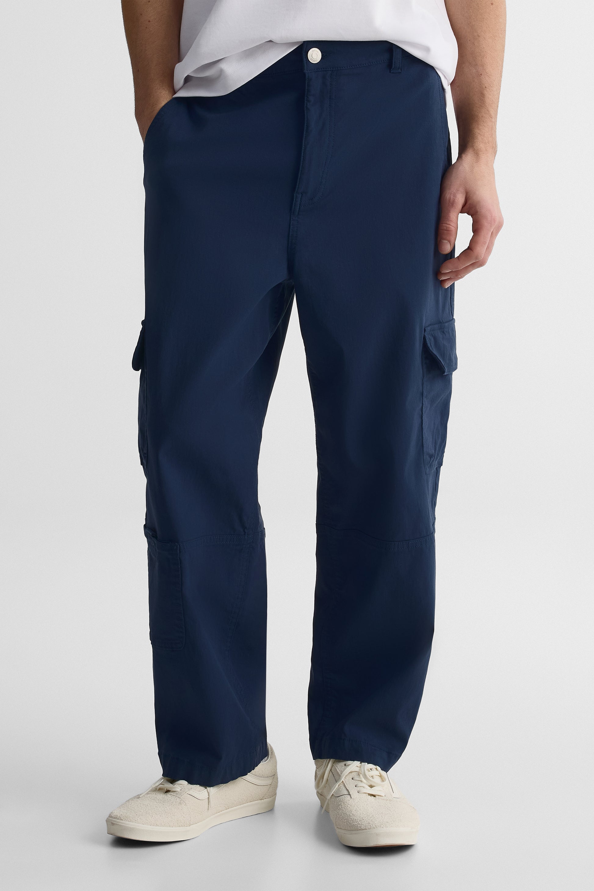 Pantalon cargo ample en techno stretch - Homme && MARIN
