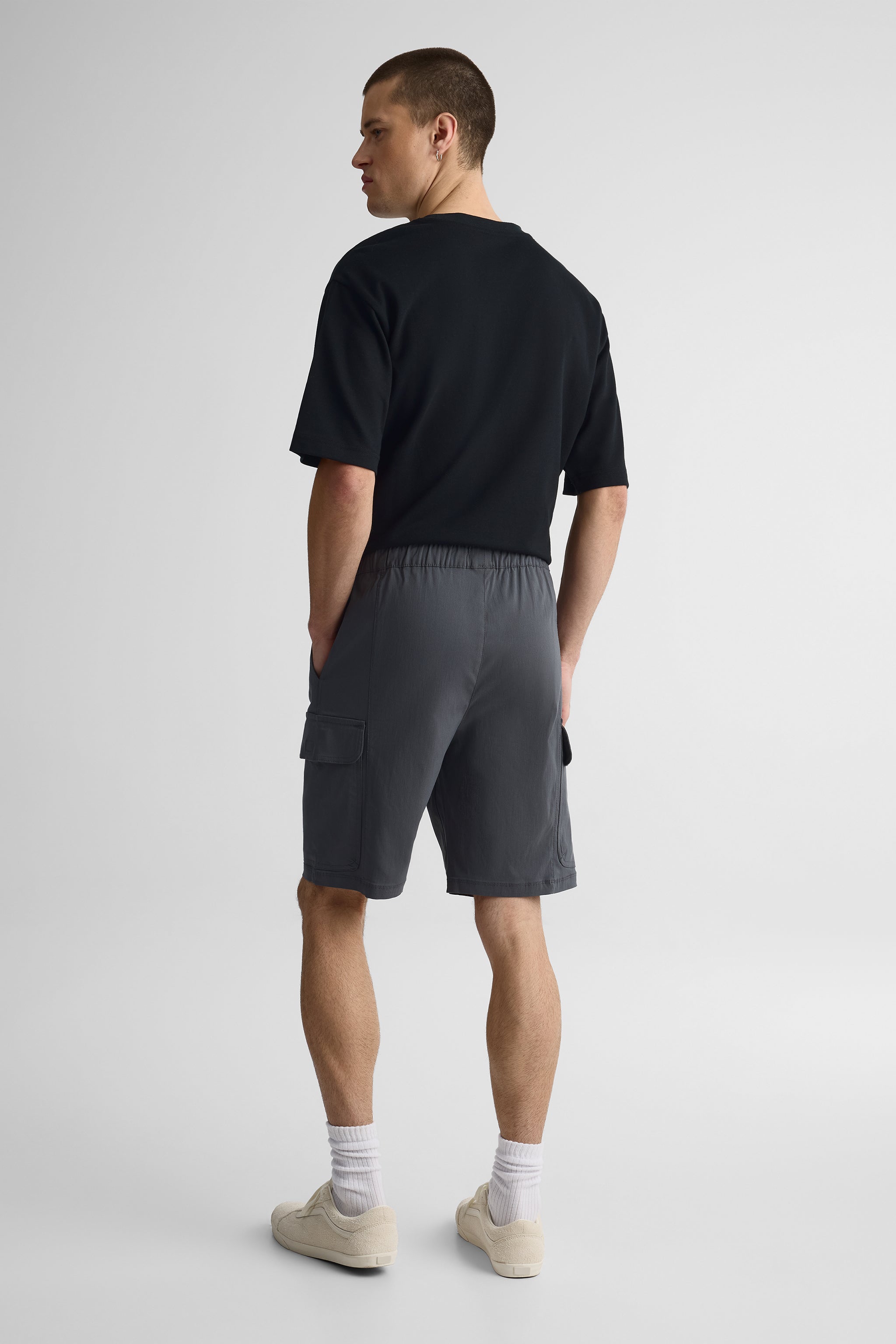 Short uni en techno stretch - Jeune homme && CHARBON