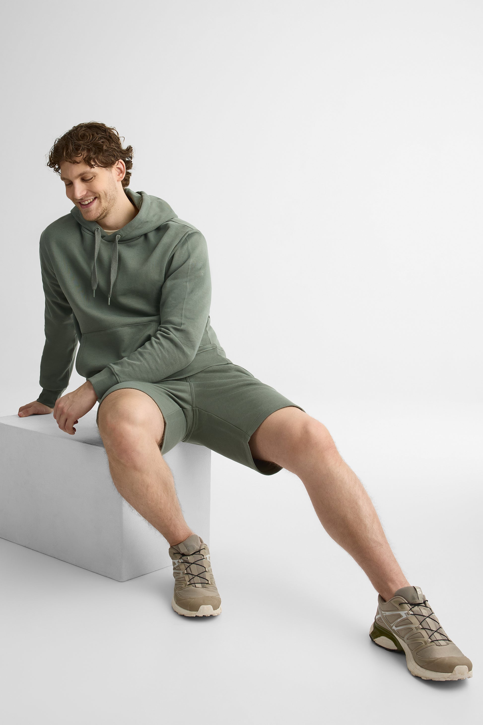 Chandail ouaté uni à capuchon – Homme && VERT