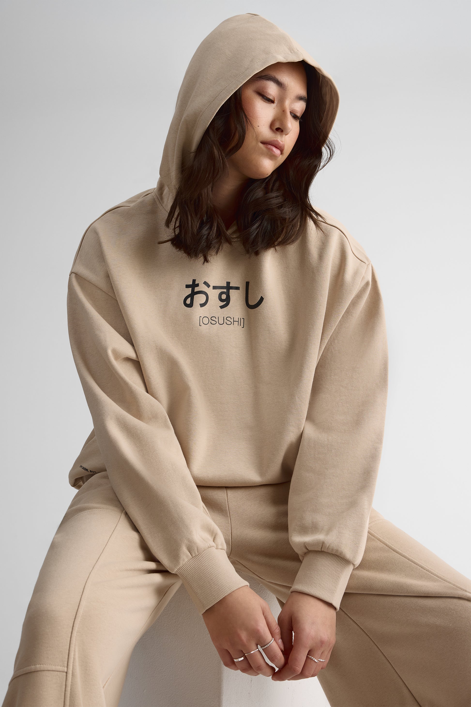 Chandail ouaté oversize avec capuchon - Femme && BEIGE