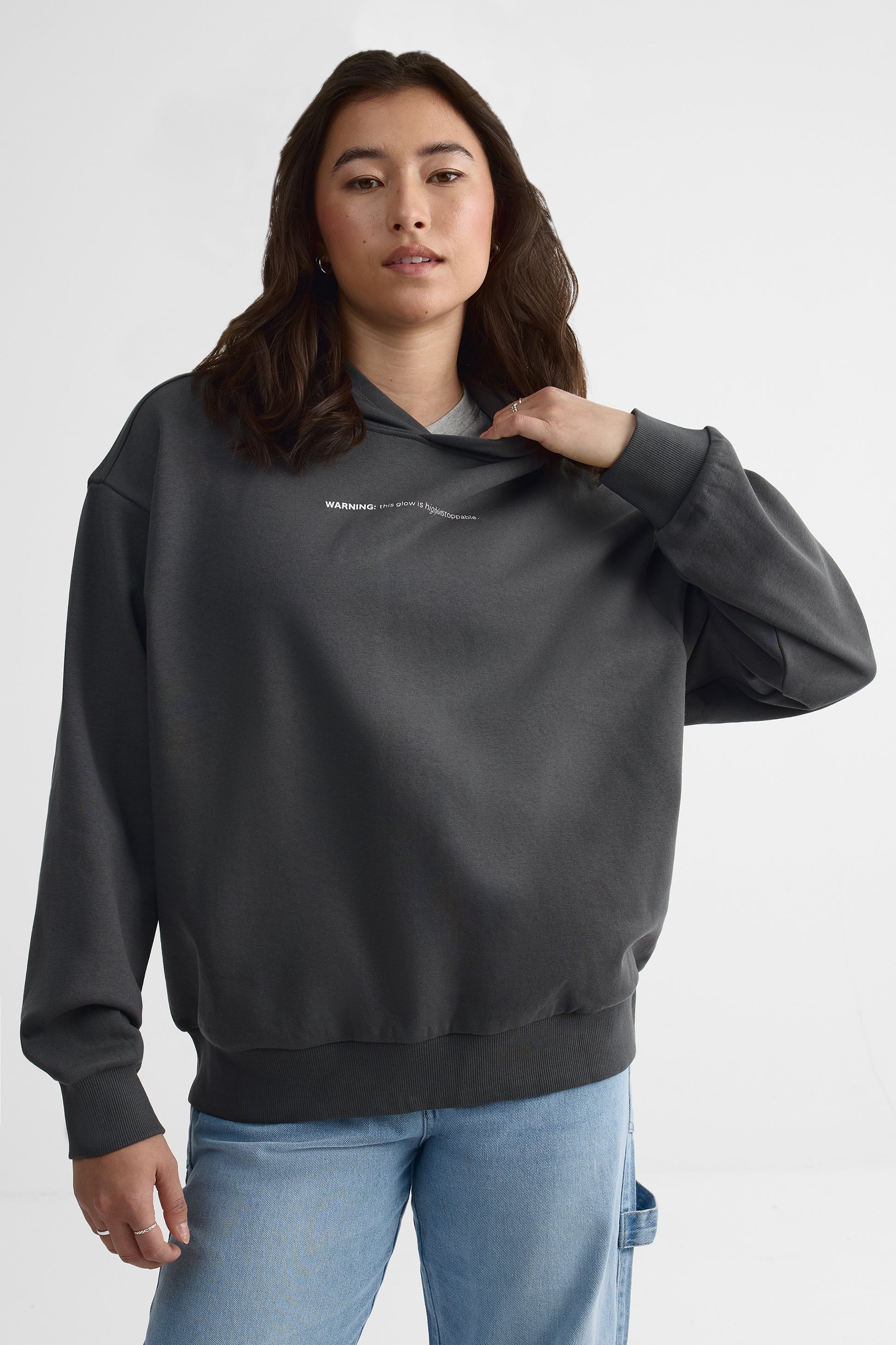 Chandail ouaté oversize avec capuchon - Femme && CHARBON