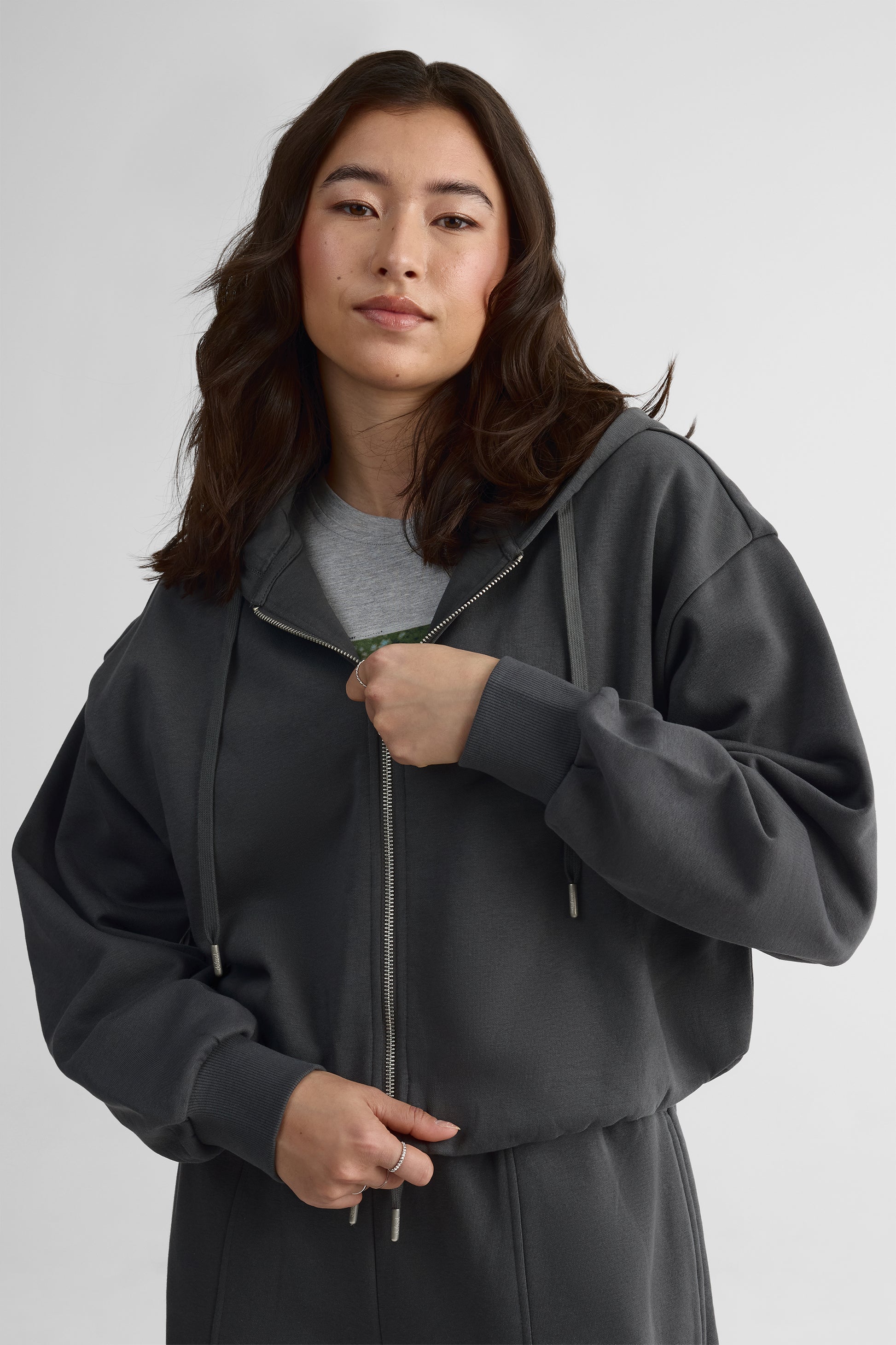 Veste ouatée à capuchon - Jeune femme && CHARBON
