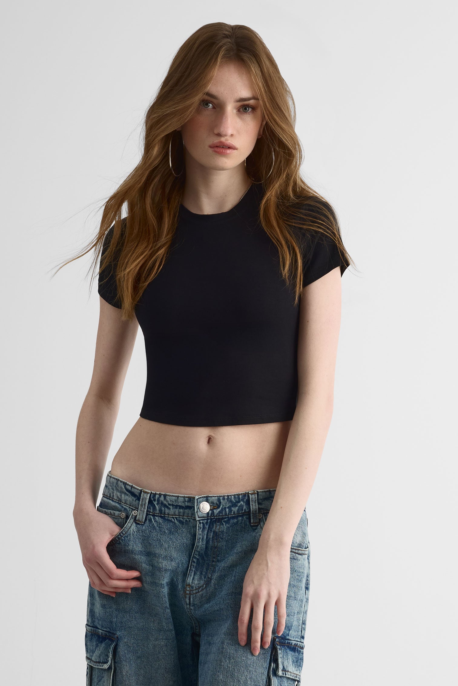 Chandail M/courtes col rond – Jeune femme && NOIR