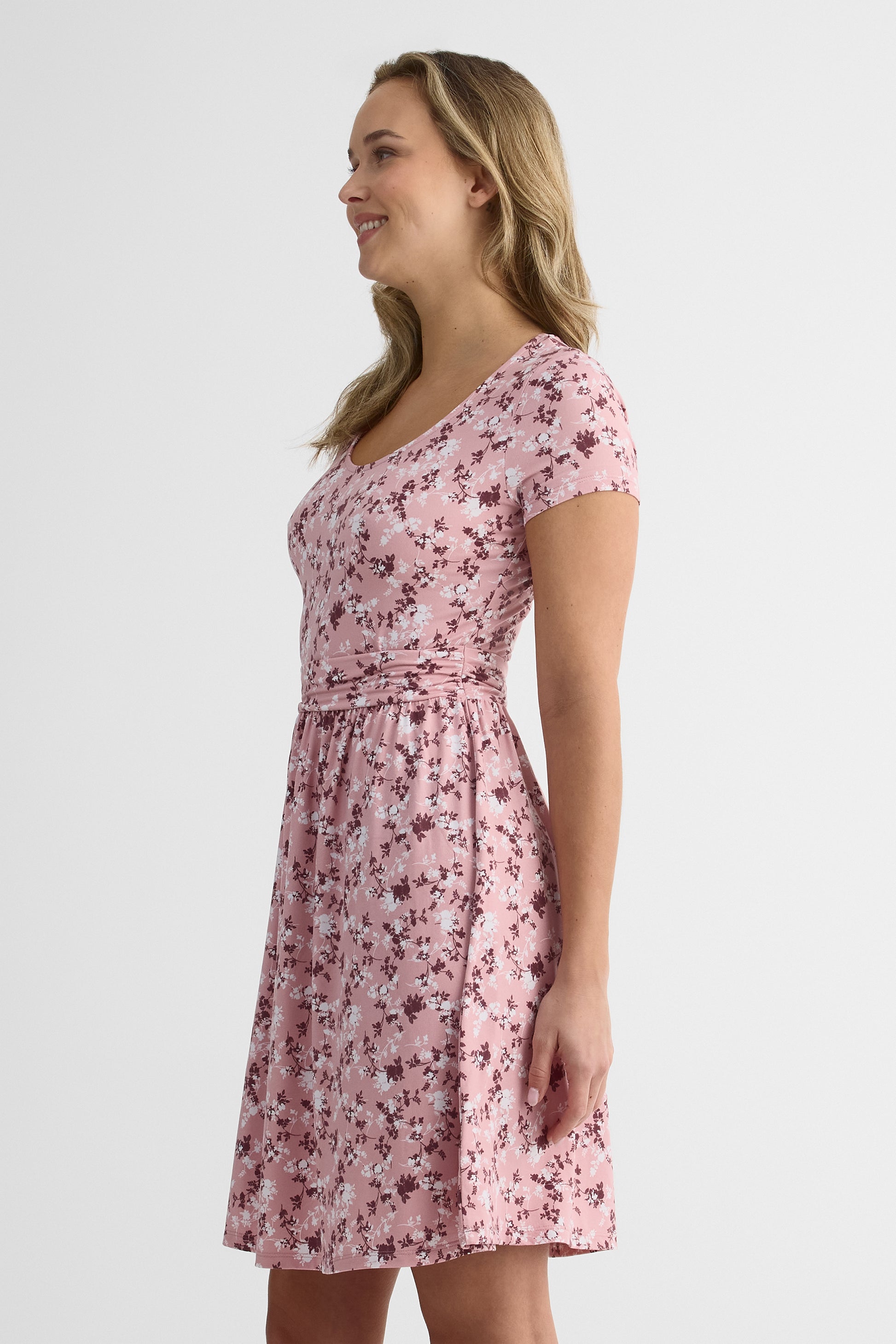 Robe cintrée à la taille – Femme && ROSE MULTI
