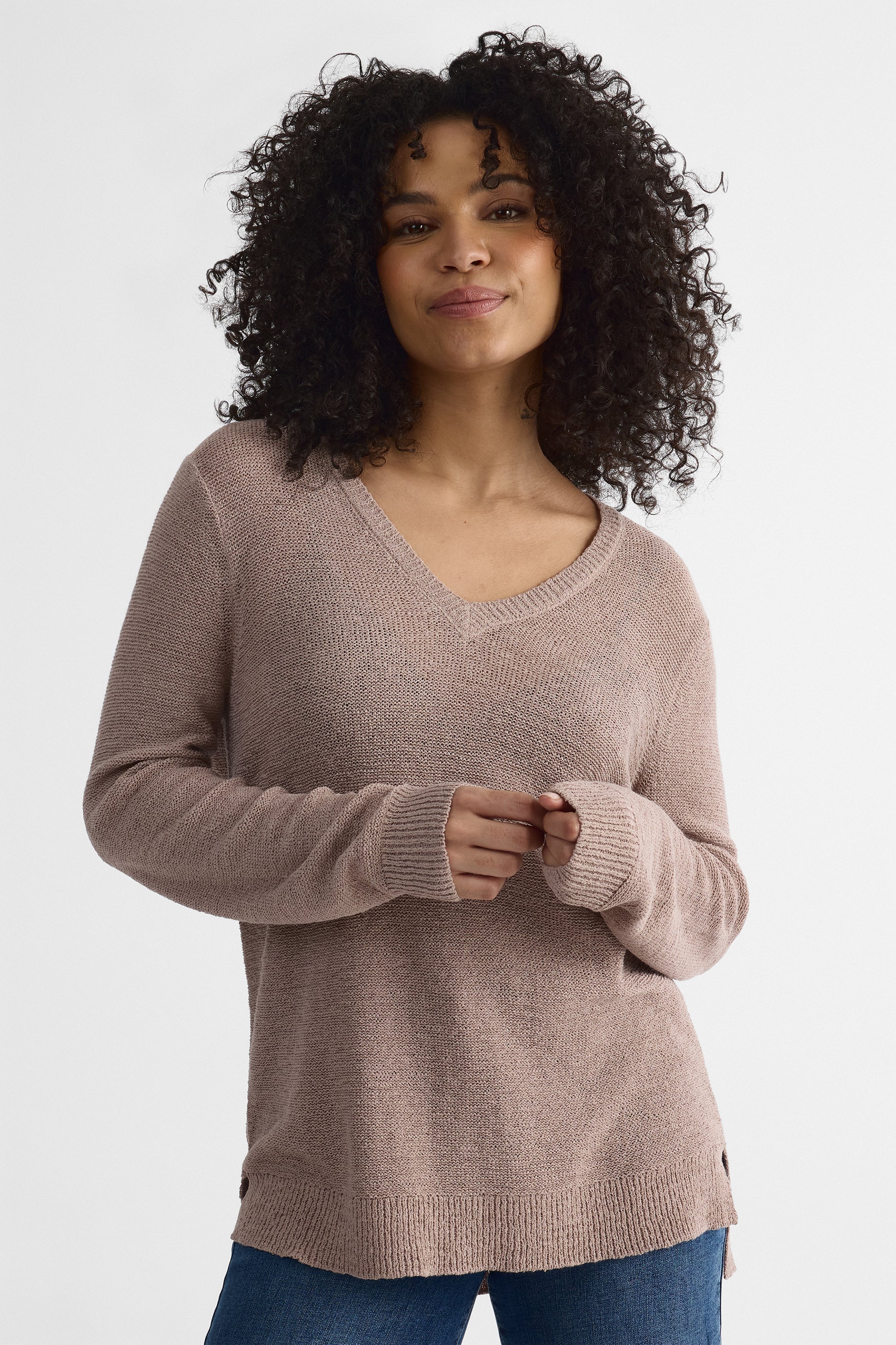 Chandail tricot col V, manches longues – Femme && TAUPE