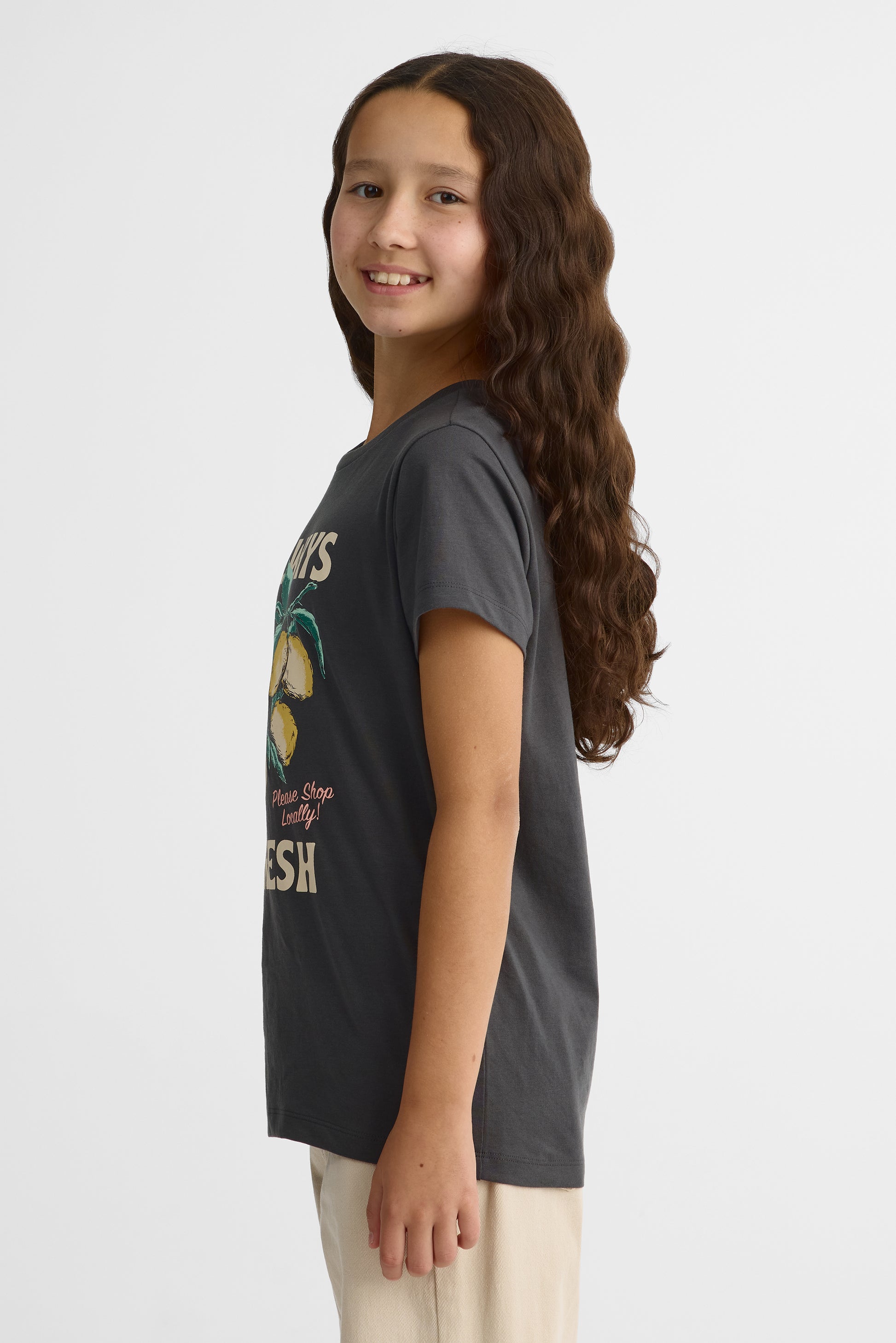 T-shirt graphique manches courtes – Ado fille 2/25$ && CHARBON