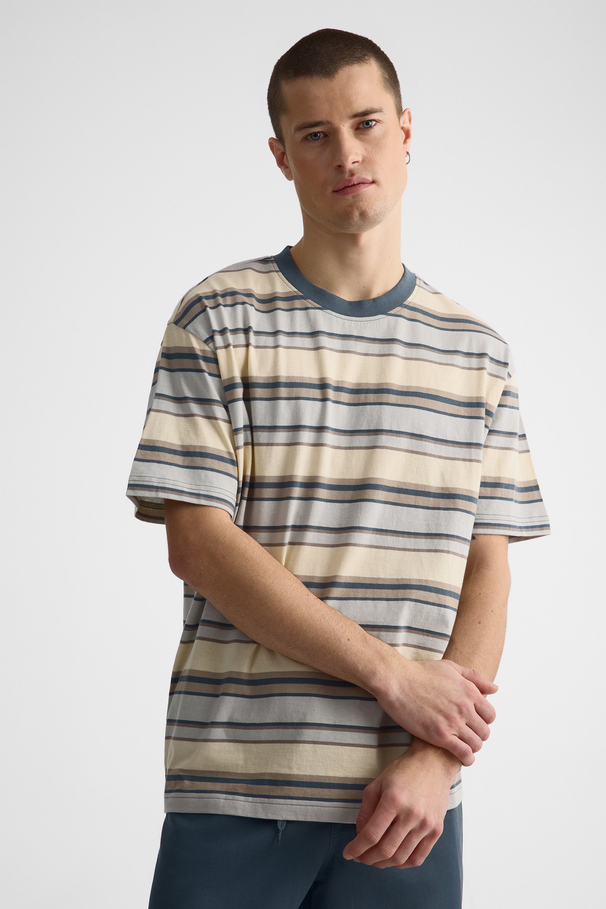 T-shirt rayé col rond contraste – Jeune homme && GRIS MULTI