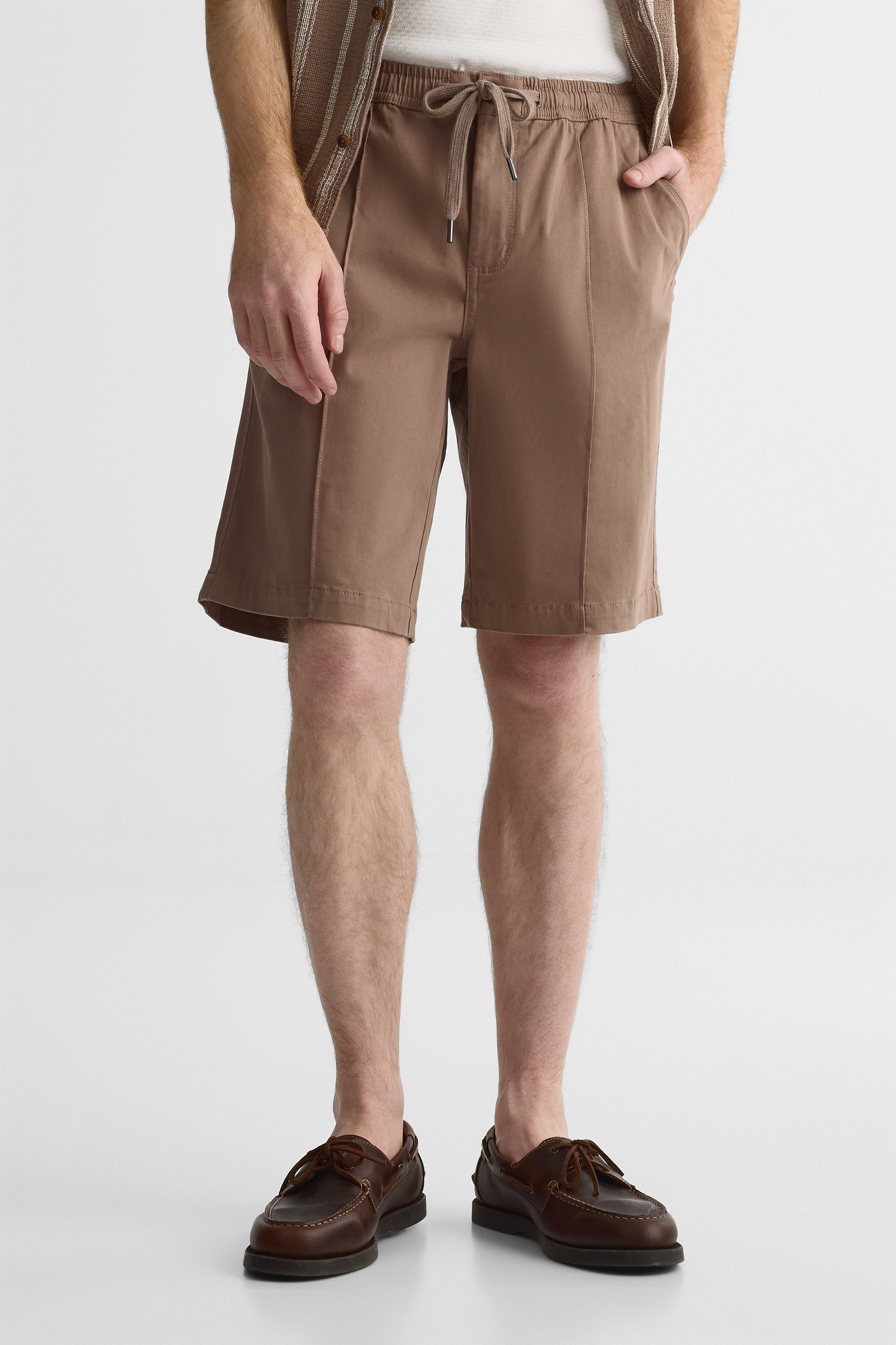 Short uni en sateen twill - Homme && BRUN