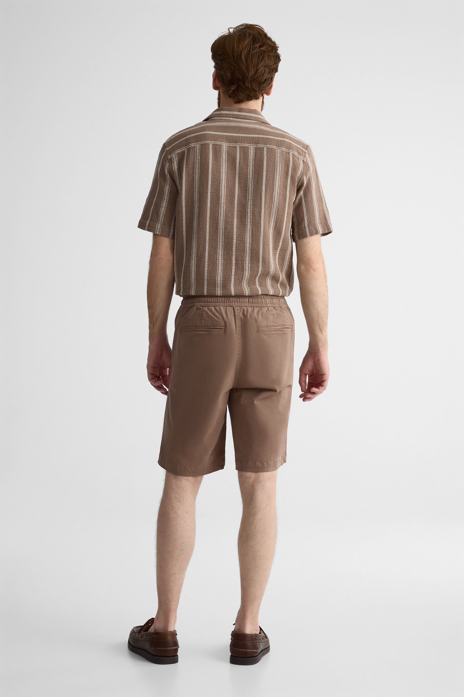 Short uni en sateen twill - Homme && BRUN