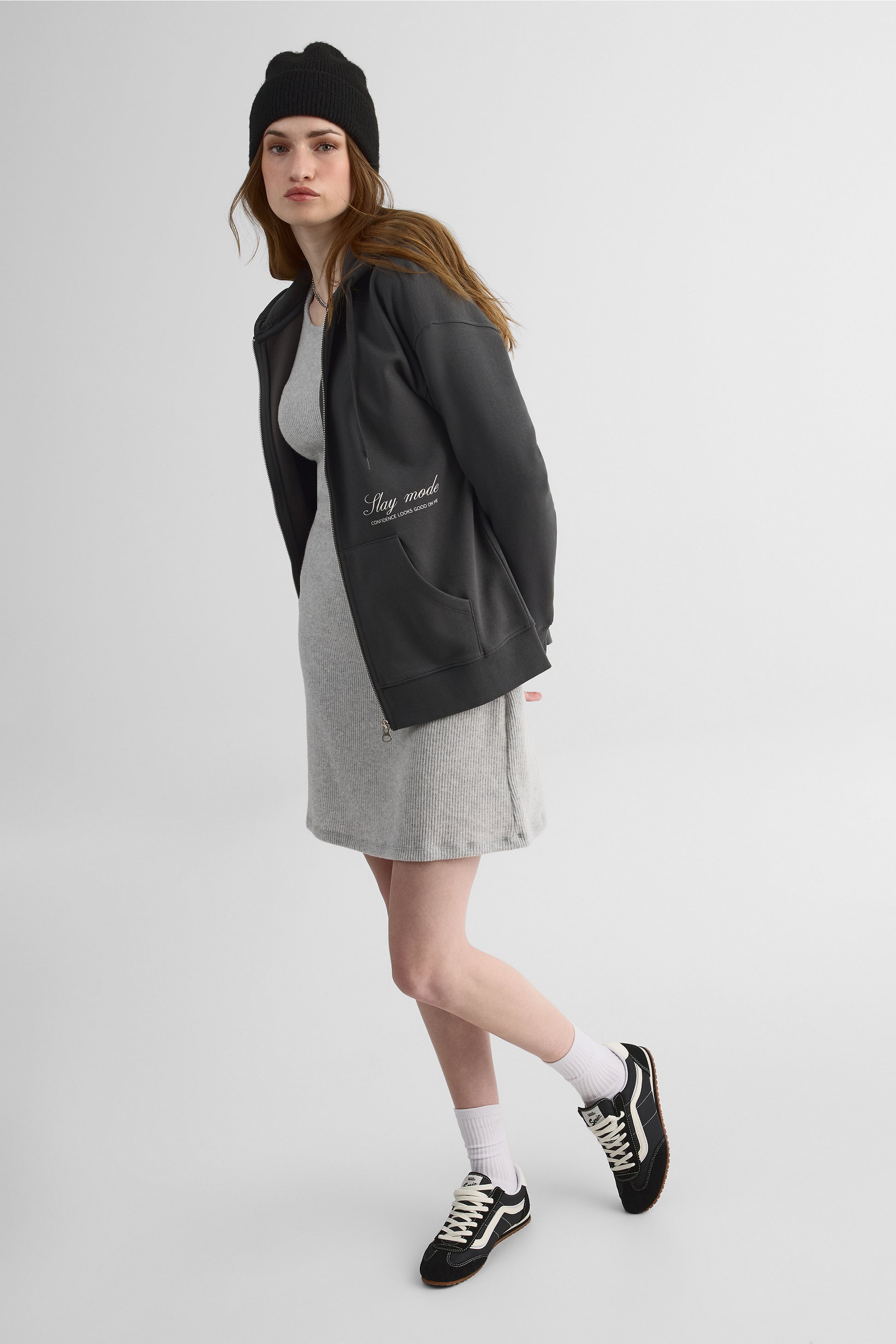 Veste ouatée oversize avec capuchon - Femme && CHARBON