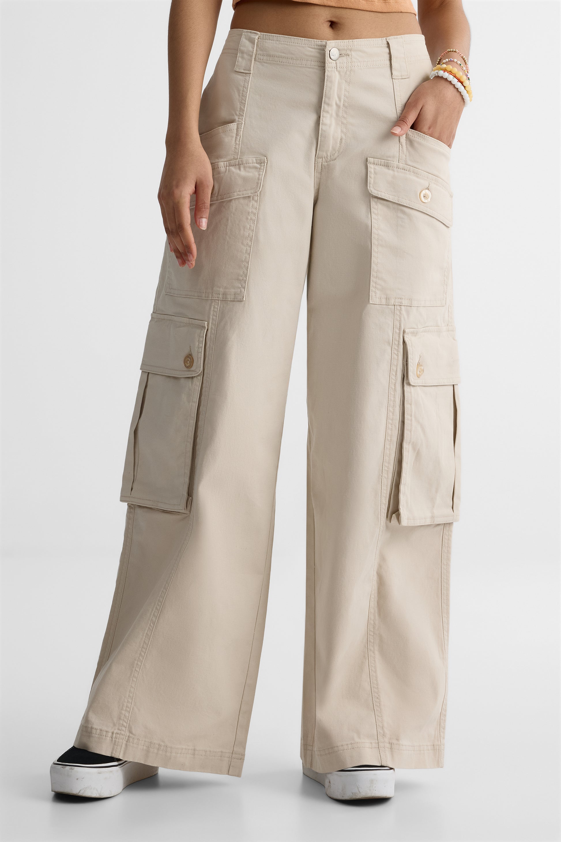 Pantalon cargo full baggy en coton recyclé - Femme && BEIGE