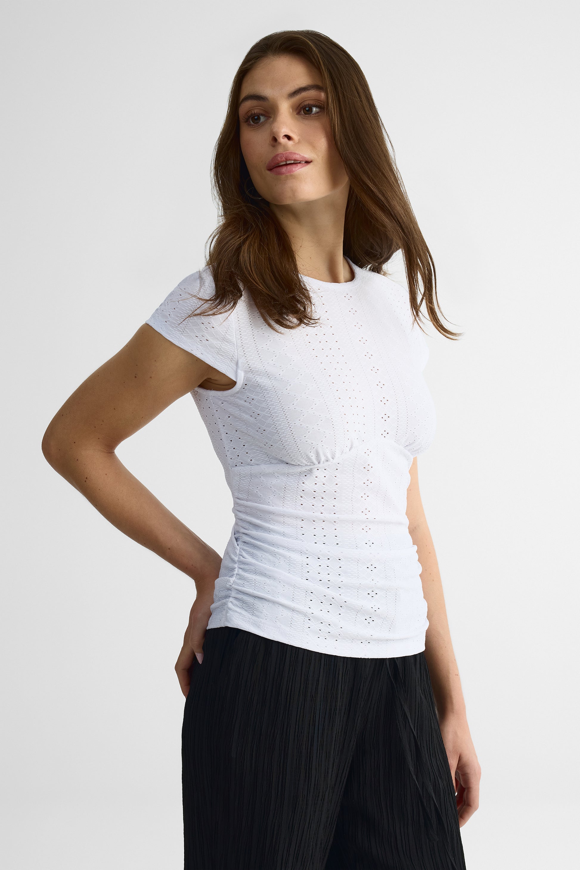 Chandail floral à manches courtes – Femme && BLANC