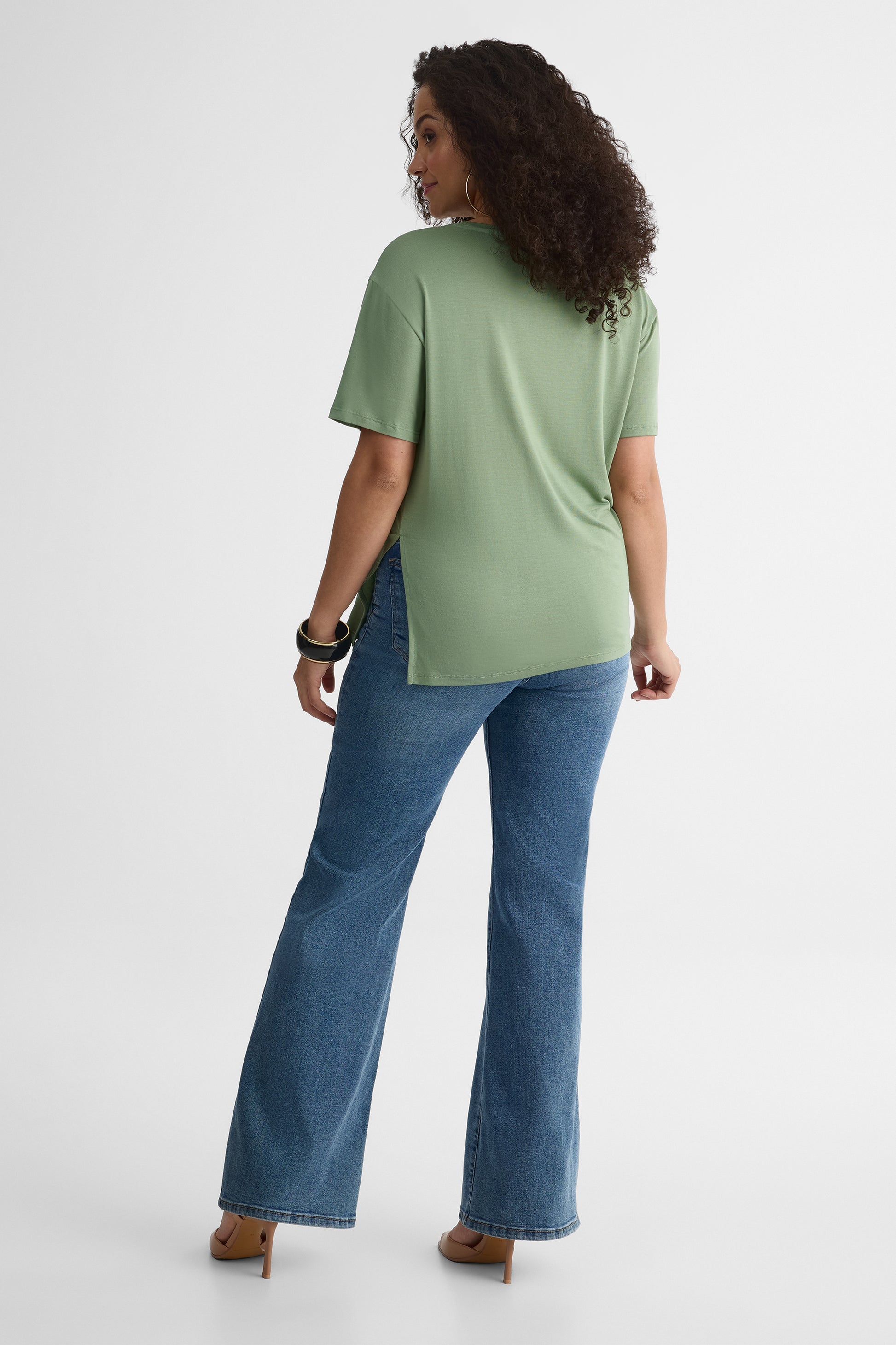 Chandail M/courtes col rond twisté – Femme && VERT