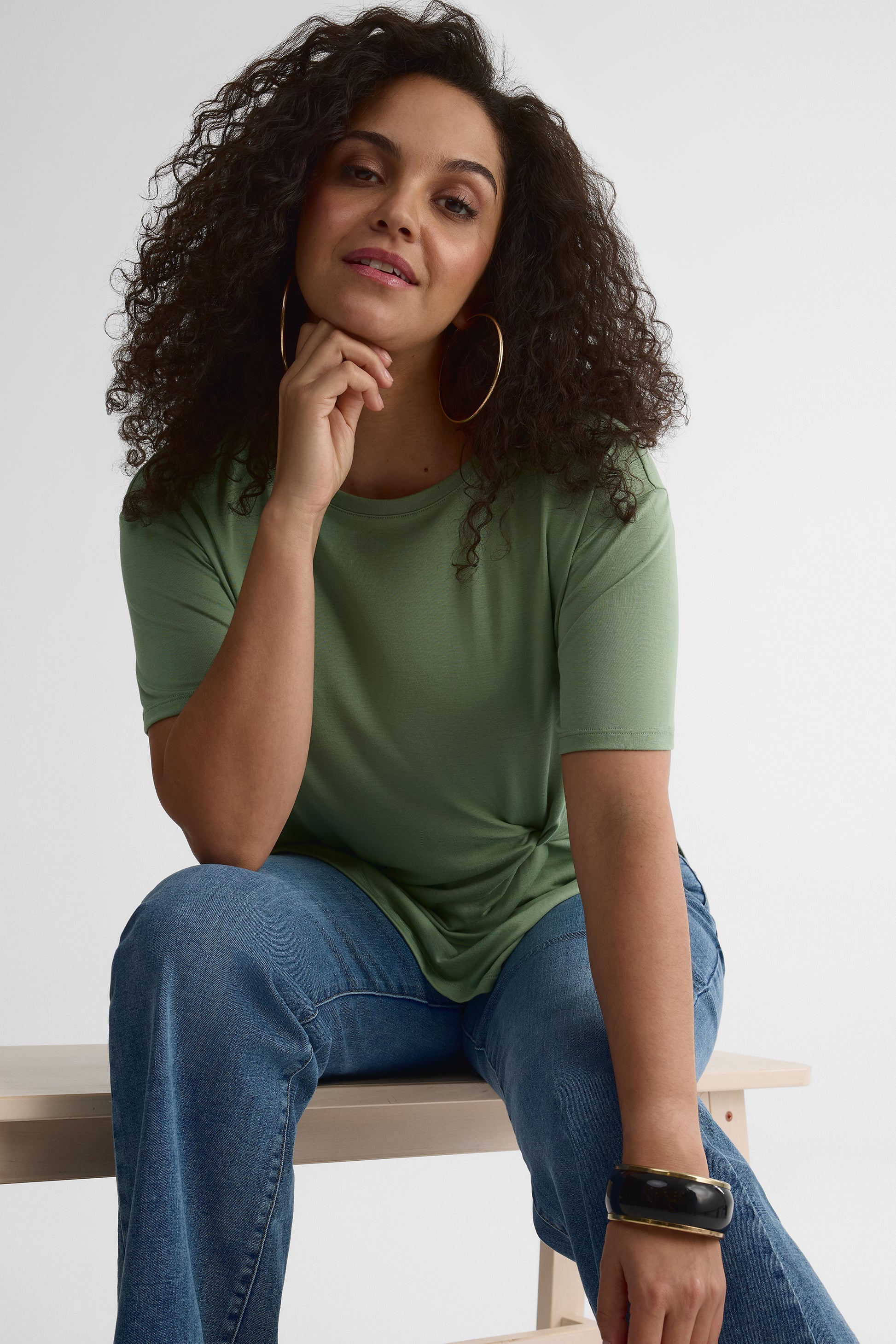 Chandail M/courtes col rond twisté – Femme && VERT