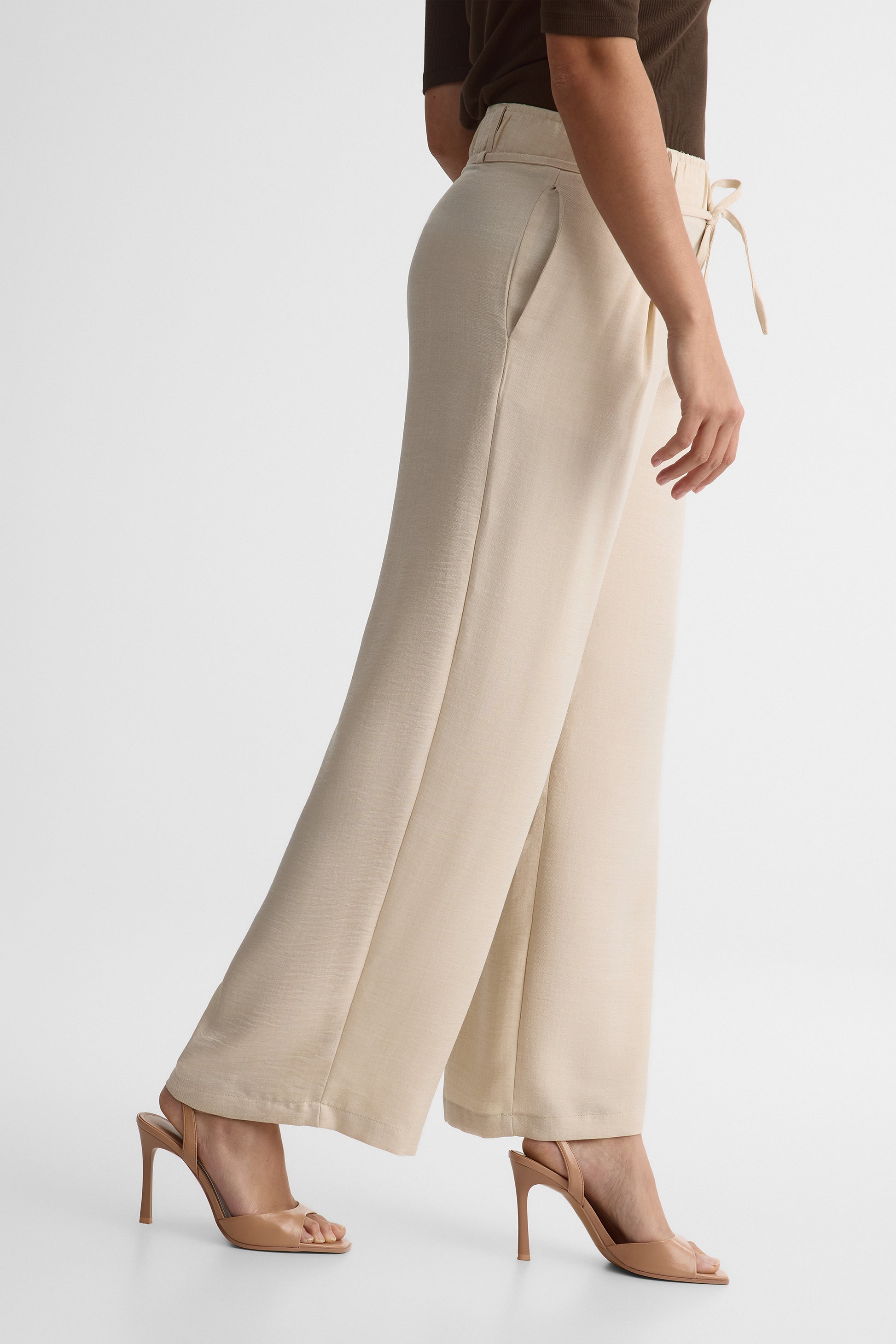 Pantalon élastique à taille haute – Femme && BLANC CASSÉ