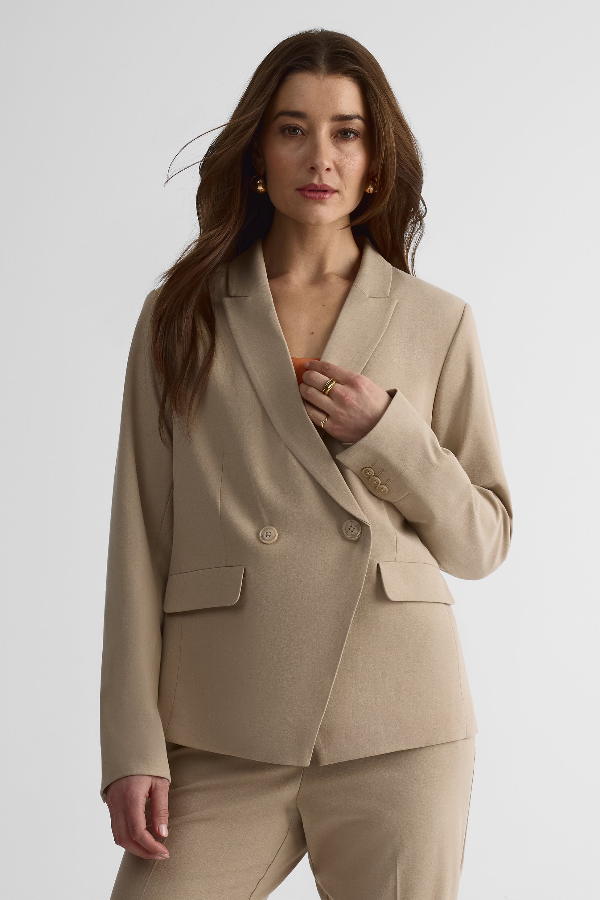 Veston tailleur semi-ajusté avec poches - Femme && BEIGE