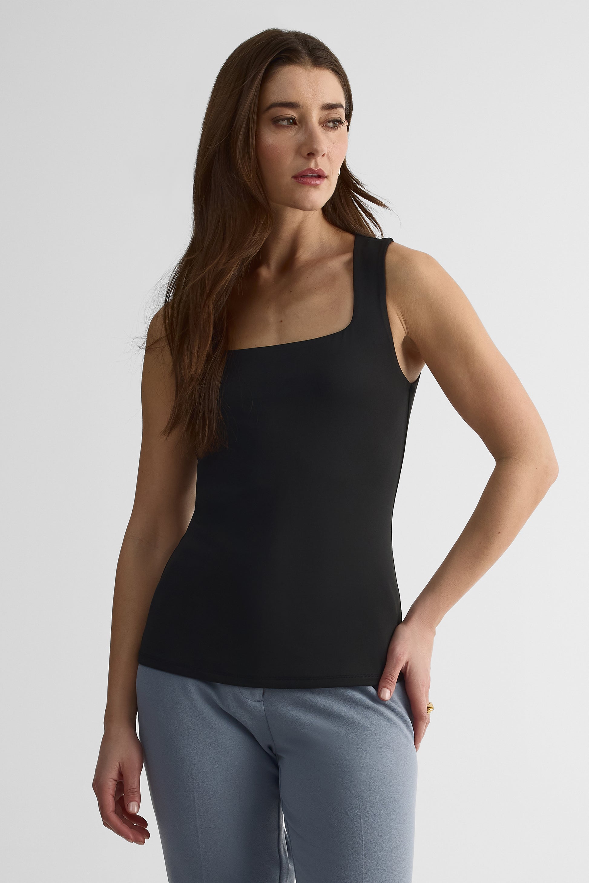 Camisole ajustée col carré – Femme && NOIR
