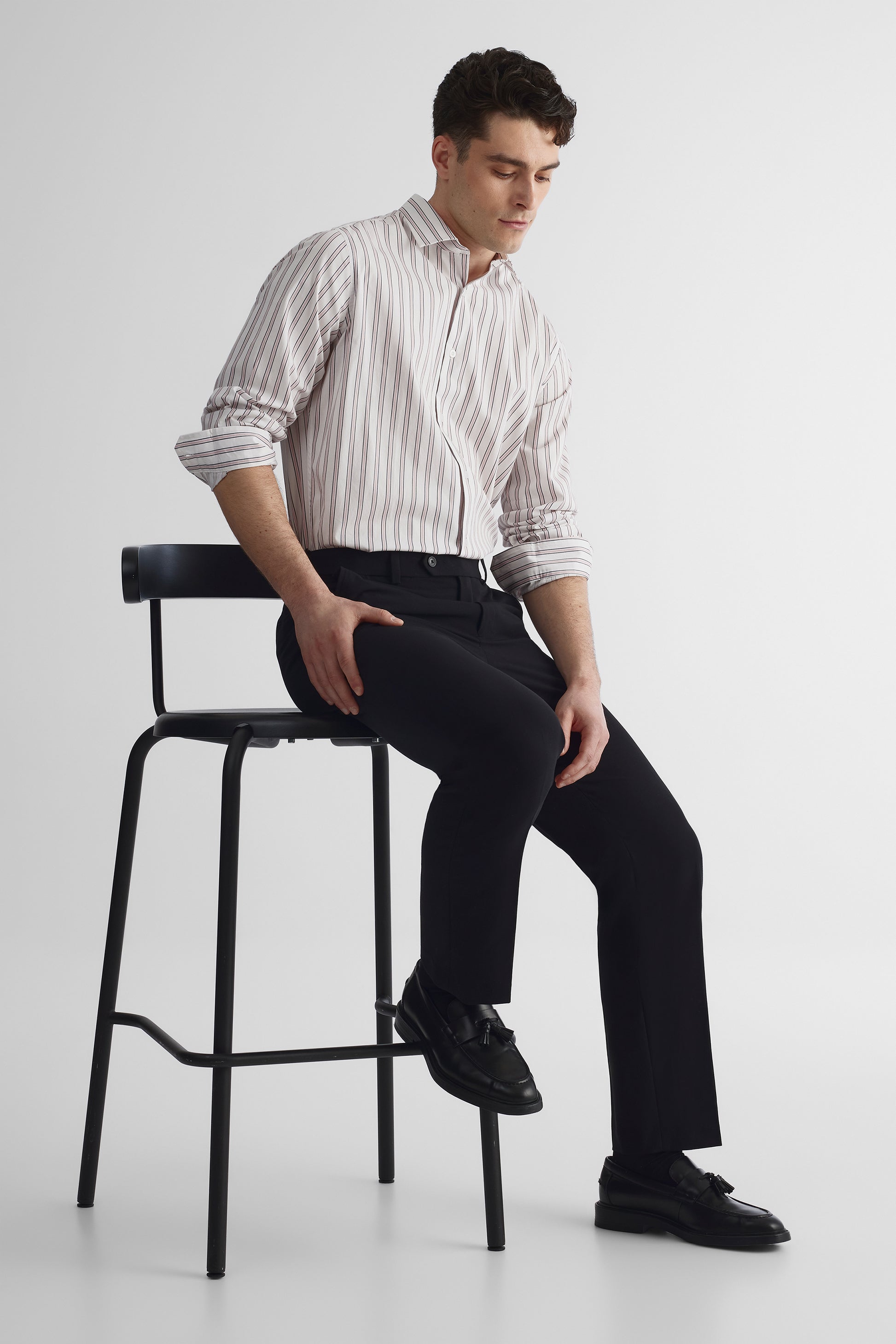 Pantalon oblique bi-stretch coupe régulière – Homme && NOIR