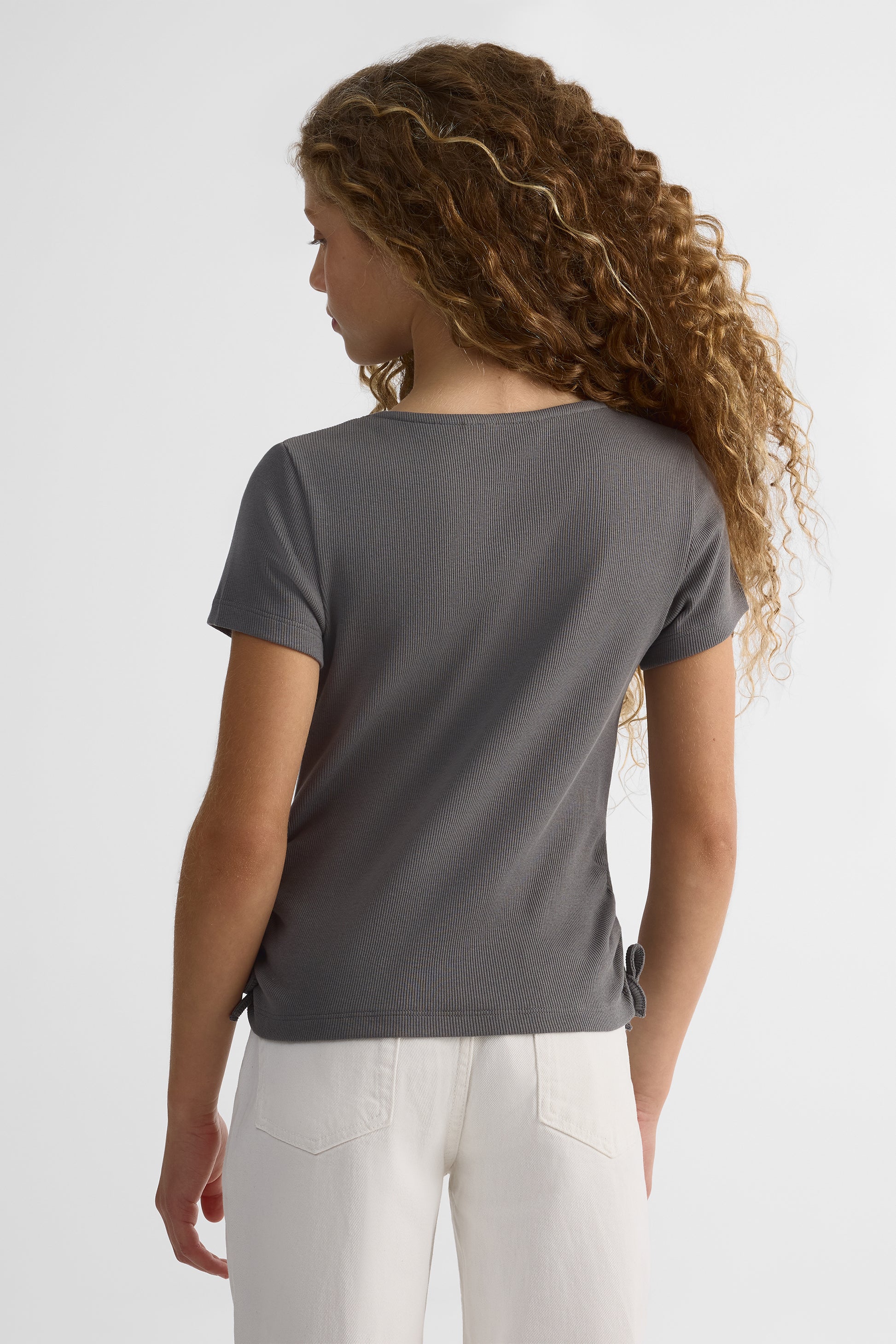 Chandail M/courtes ajusté avec boucle – Ado fille && CHARBON