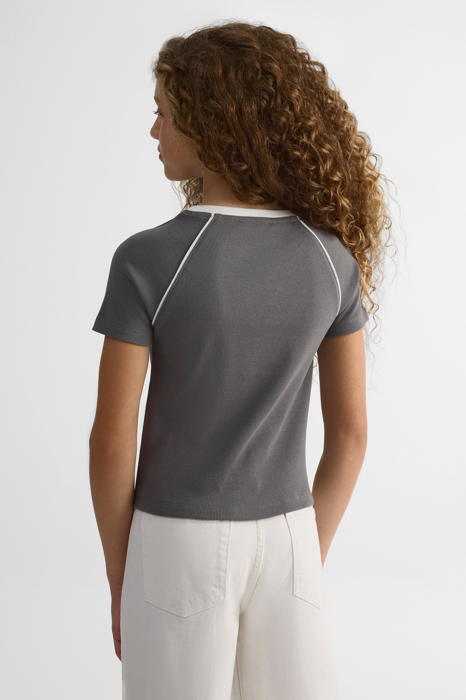 Chandail Raglan ajusté avec imprimé – Ado fille && CHARBON
