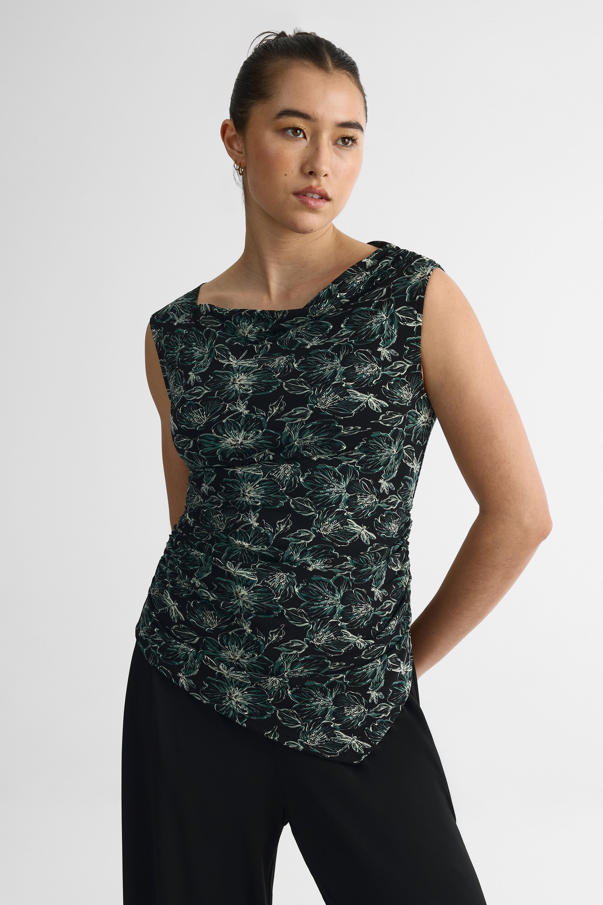 Chandail ajusté asymétrique à manches - Femme && NOIR/MULTI