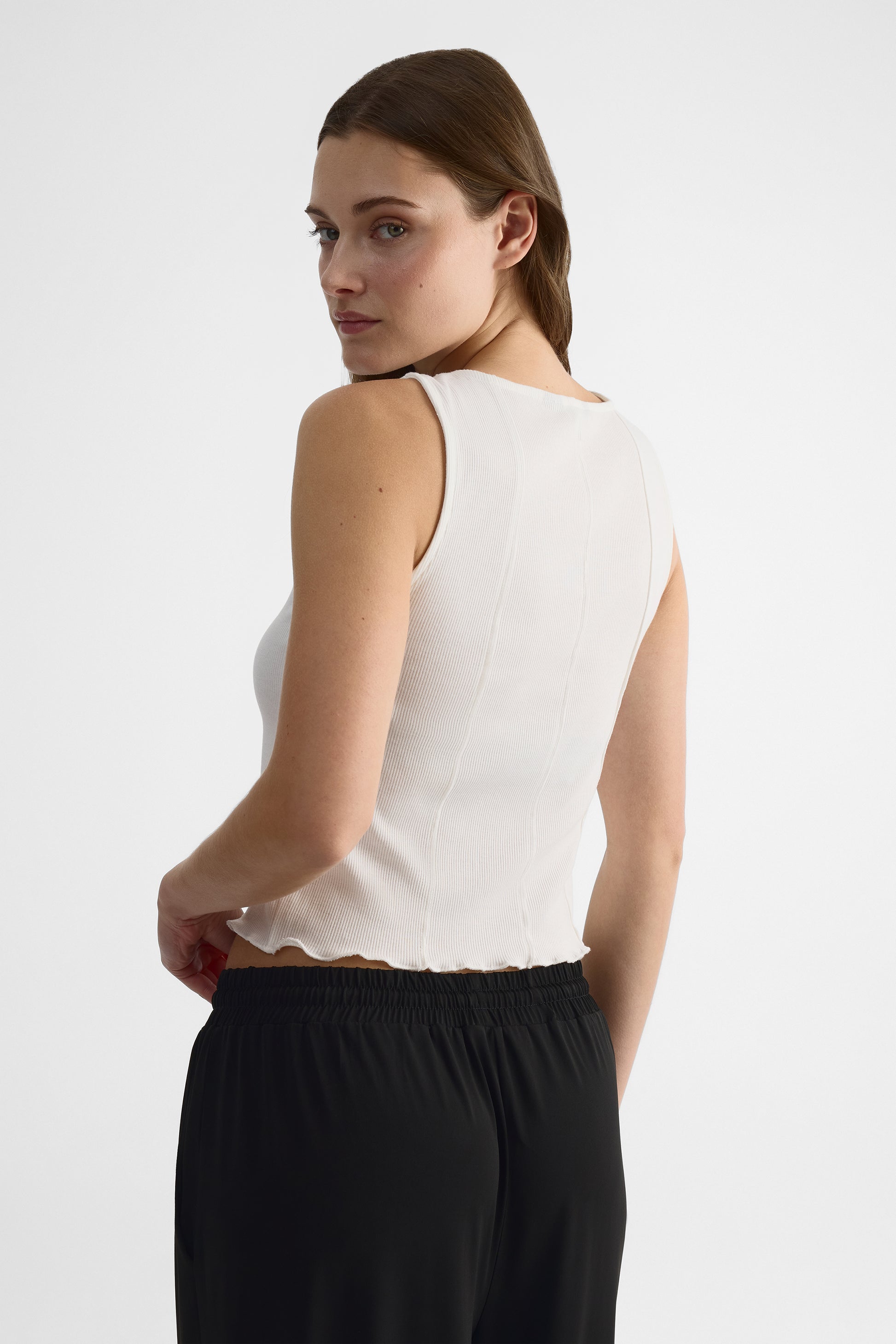 Camisole ajustée col rond en poly-rayon - Femme && BLANC CASSÉ