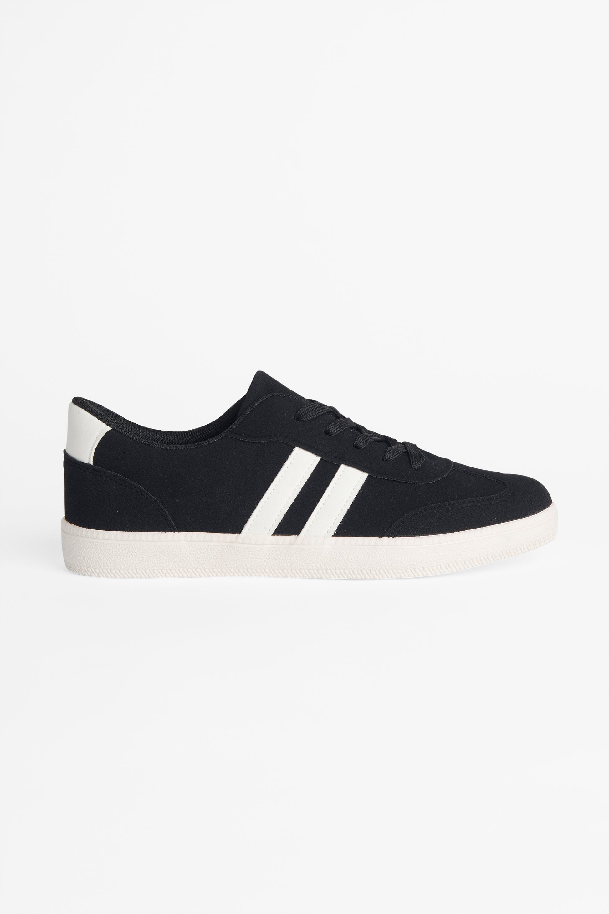 Soulier en faux suède avec lacets - Femme && NOIR