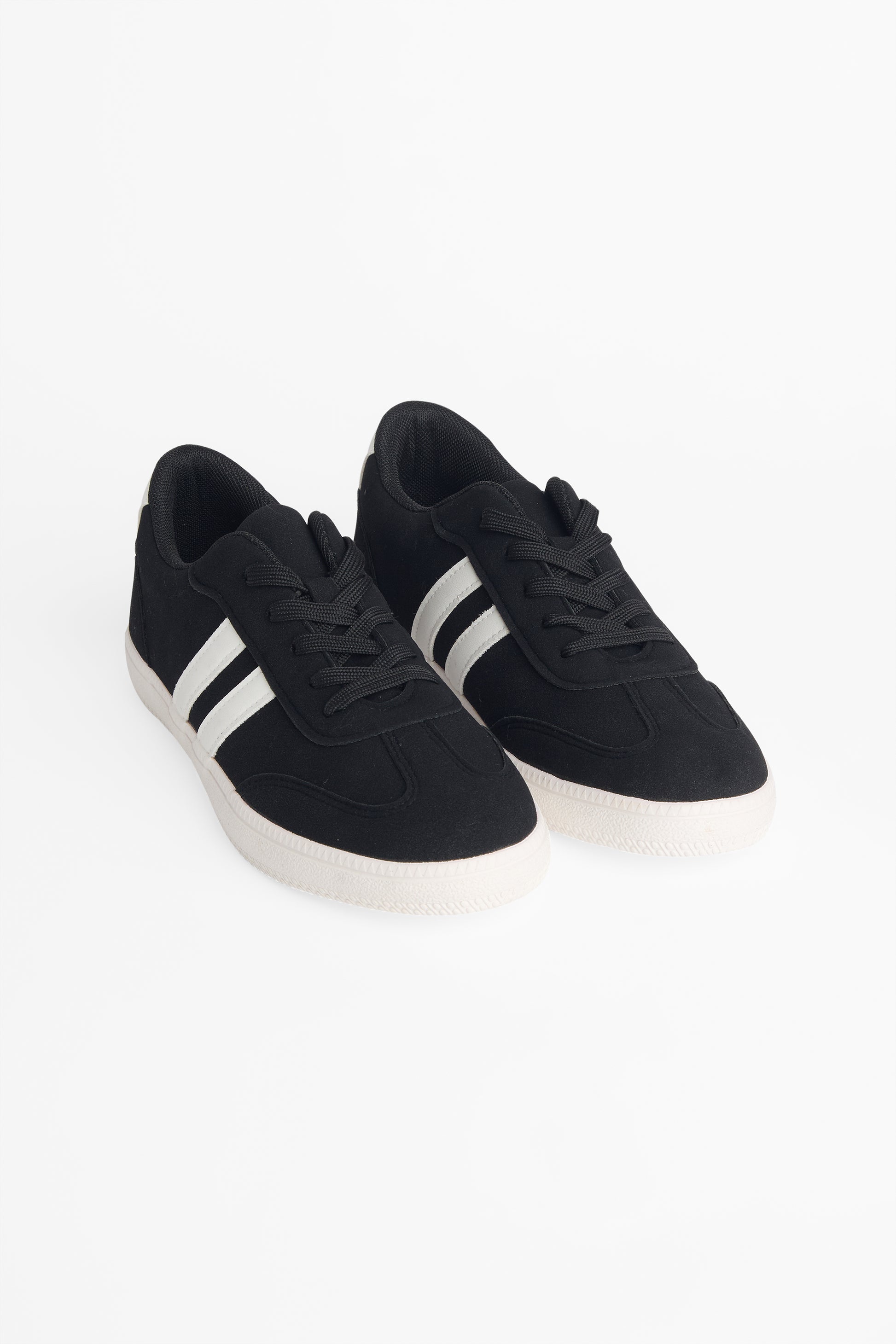 Soulier en faux suède avec lacets - Femme && NOIR