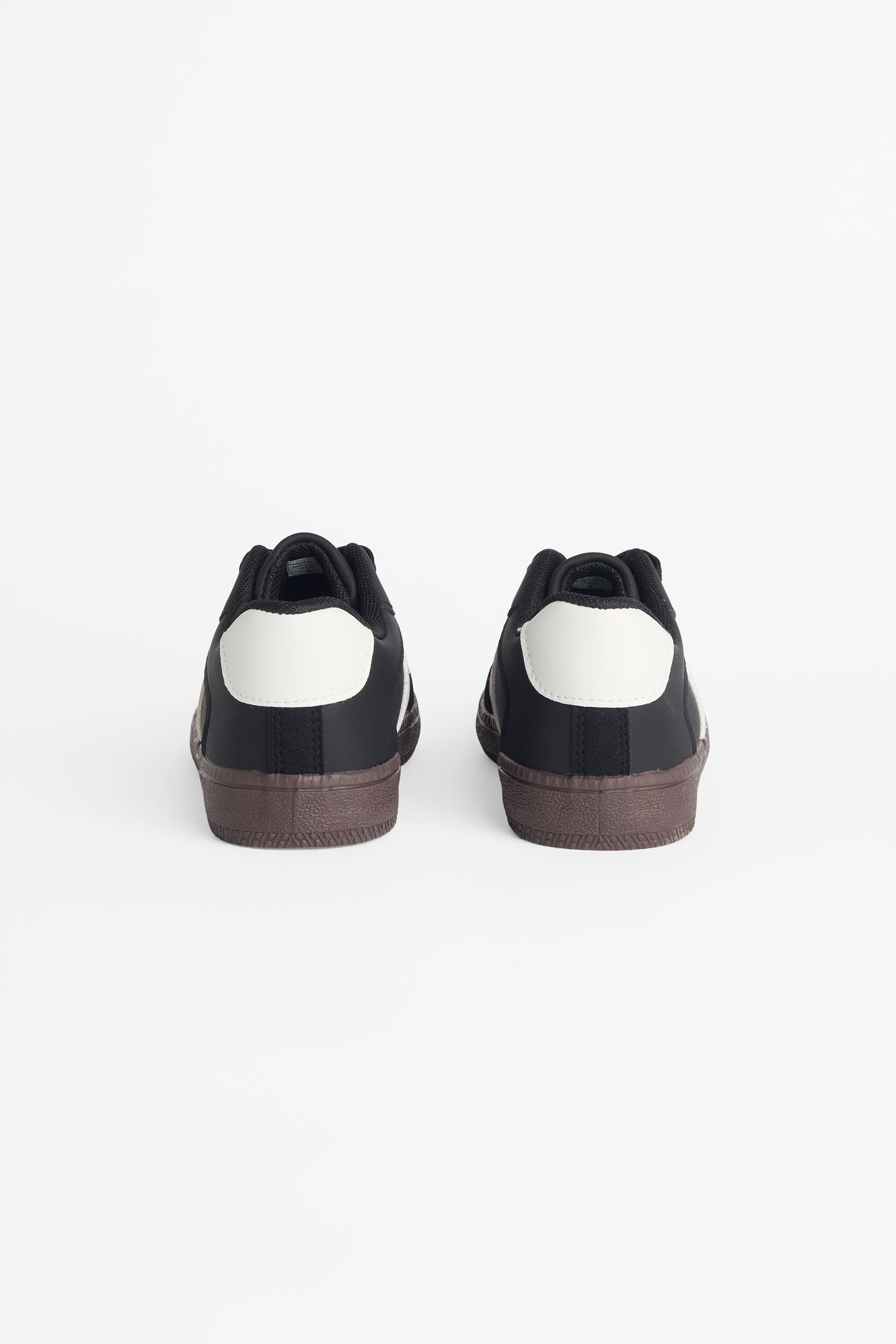 Soulier en suède lacé avec semelle en caoutchouc && NOIR