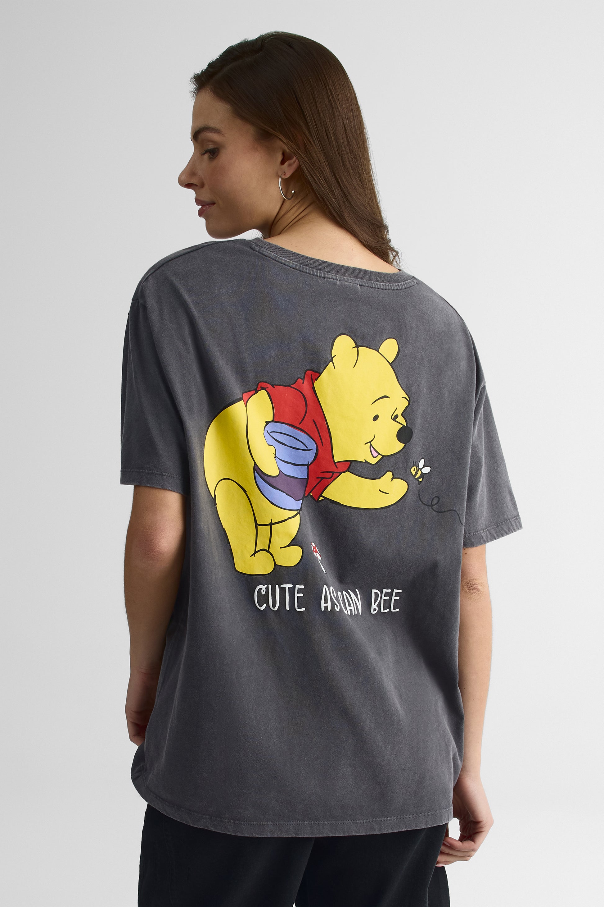 T-shirt graphique loose fit Winnie l'Ourson - Femme && CHARBON